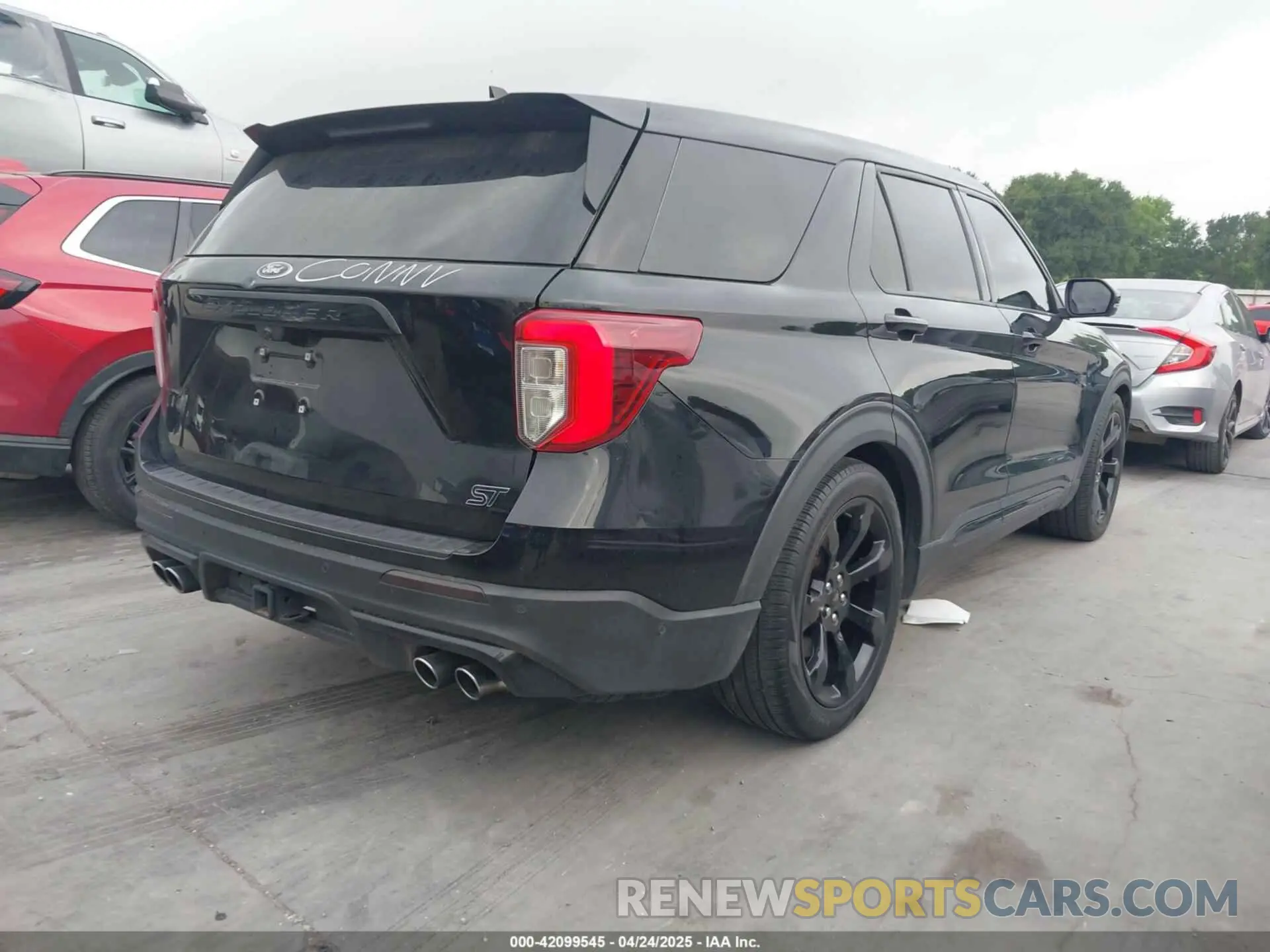 4 Photograph of a damaged car 1FM5K8GCXLGA14381 FORD EXPLORER 2020