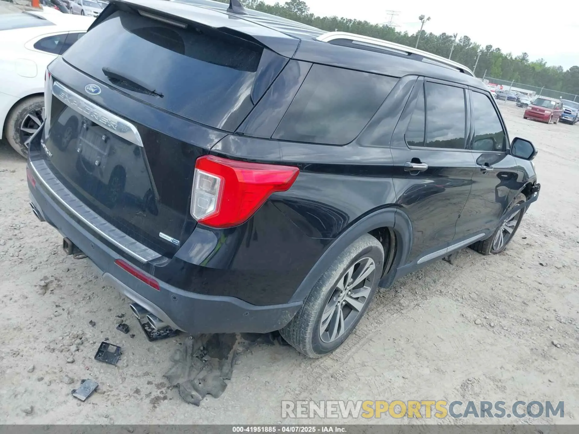 4 Photograph of a damaged car 1FM5K8HC1LGB33273 FORD EXPLORER 2020
