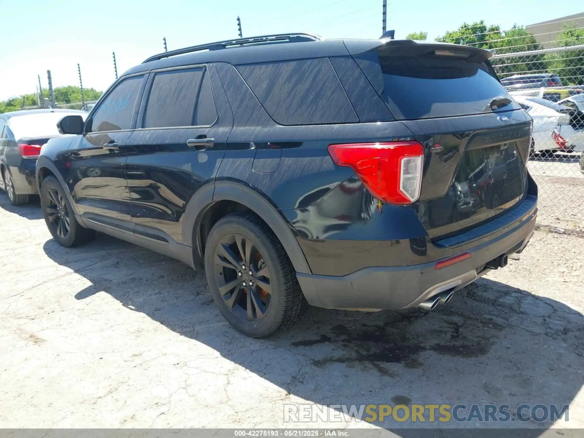 3 Photograph of a damaged car 1FM5K8HC3LGA27083 FORD EXPLORER 2020
