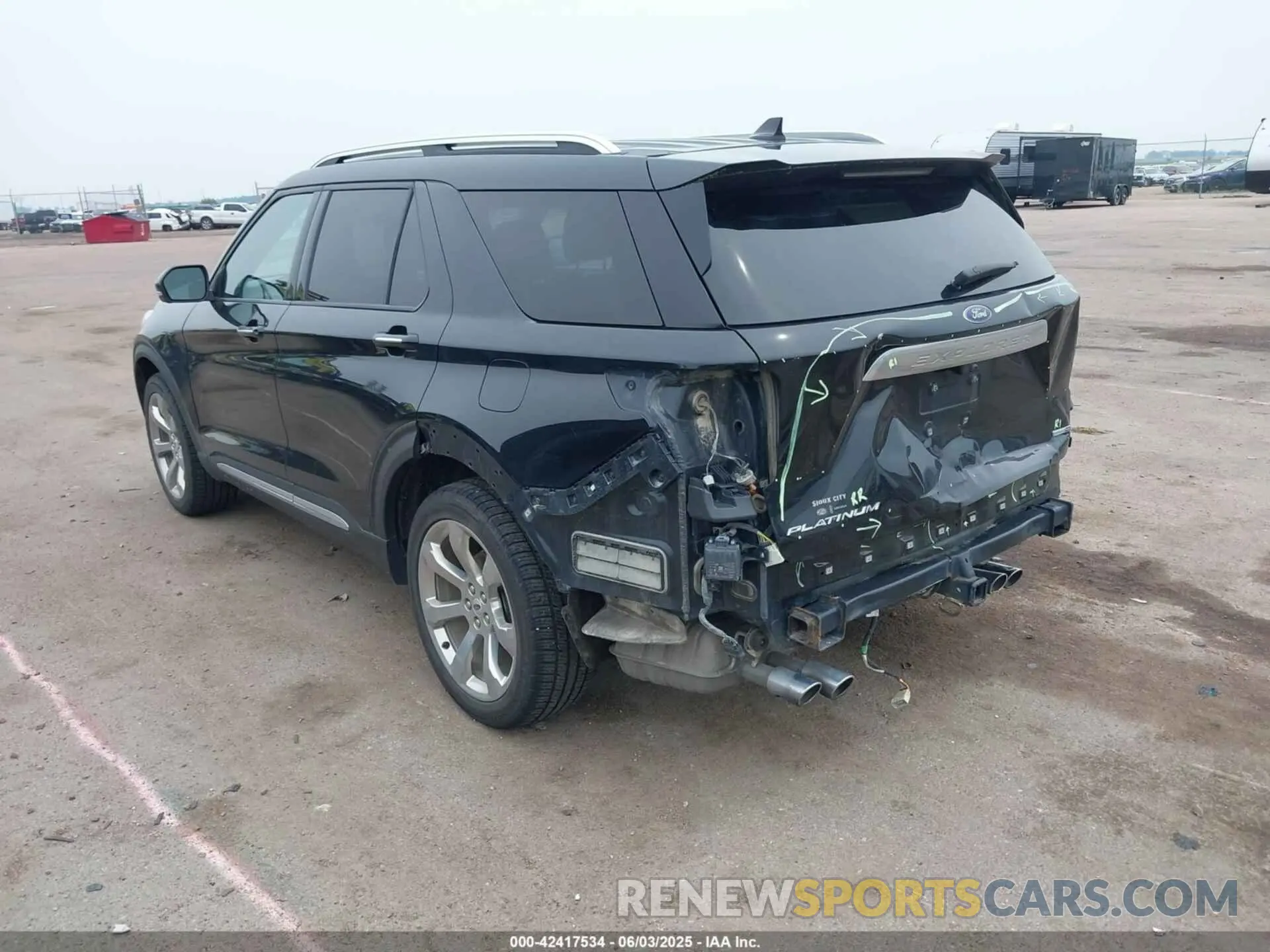 3 Photograph of a damaged car 1FM5K8HC4LGB21828 FORD EXPLORER 2020