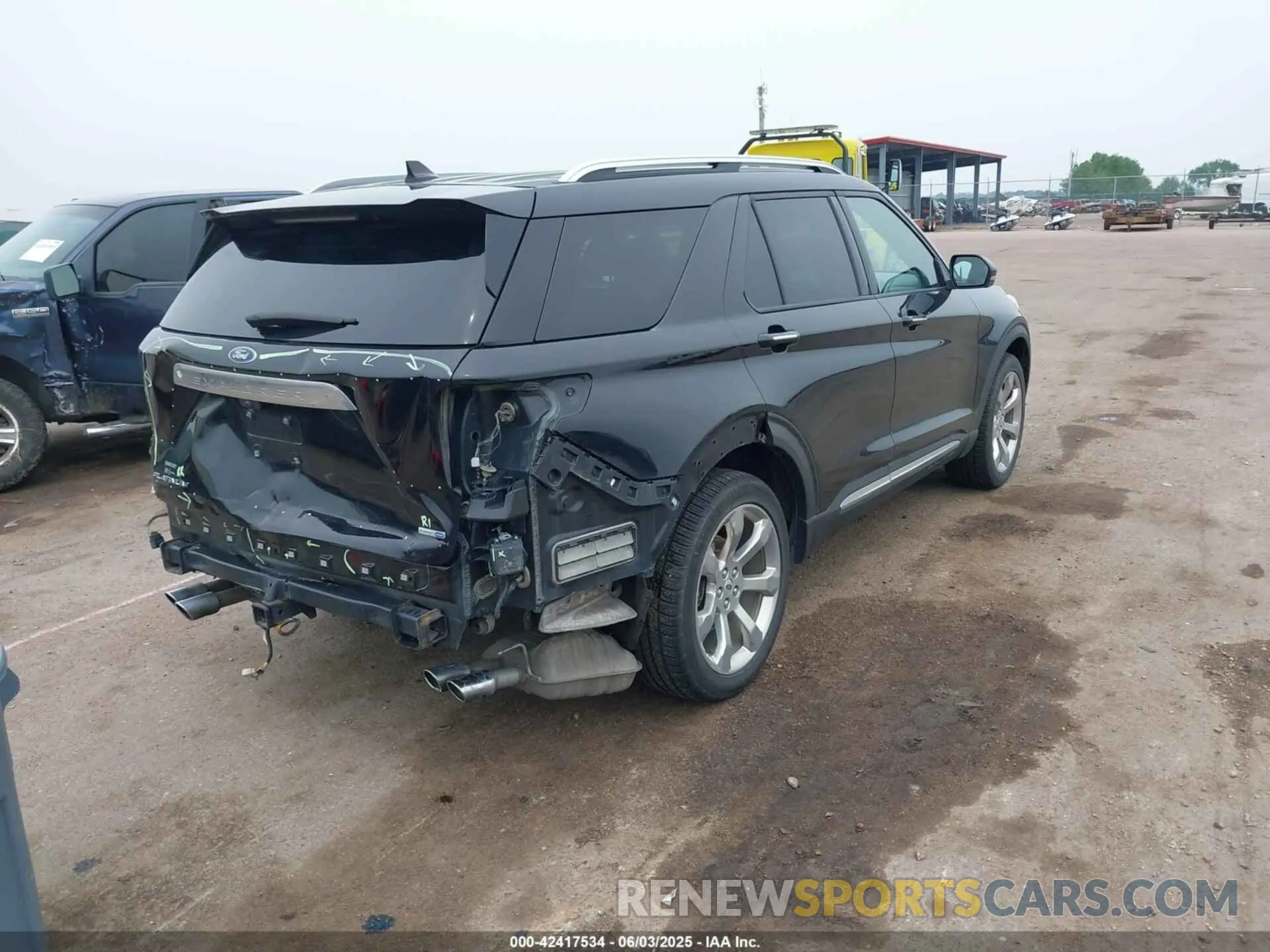 4 Photograph of a damaged car 1FM5K8HC4LGB21828 FORD EXPLORER 2020