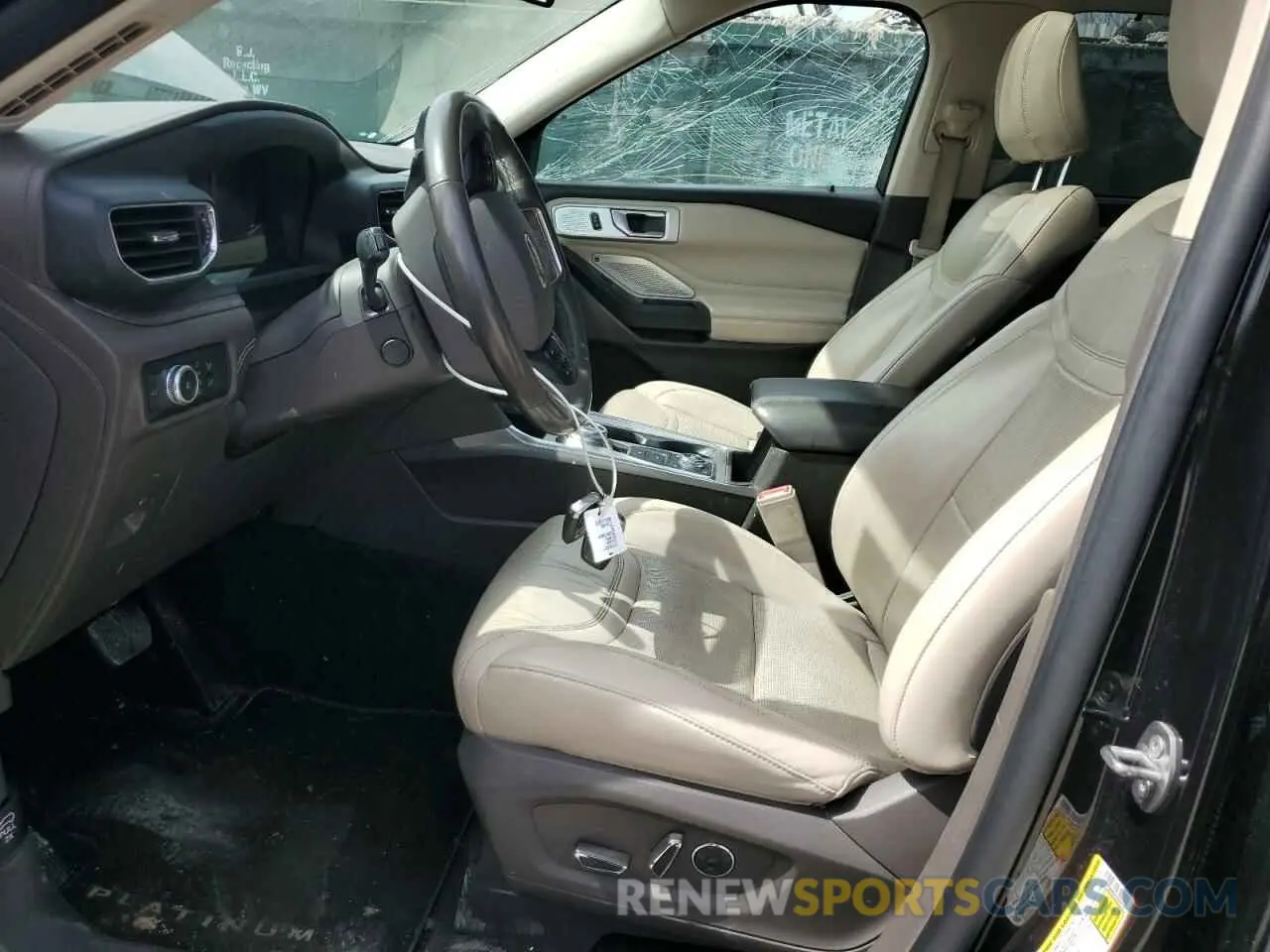 7 Фотография поврежденного автомобиля 1FM5K8HC4LGC88156 FORD EXPLORER 2020