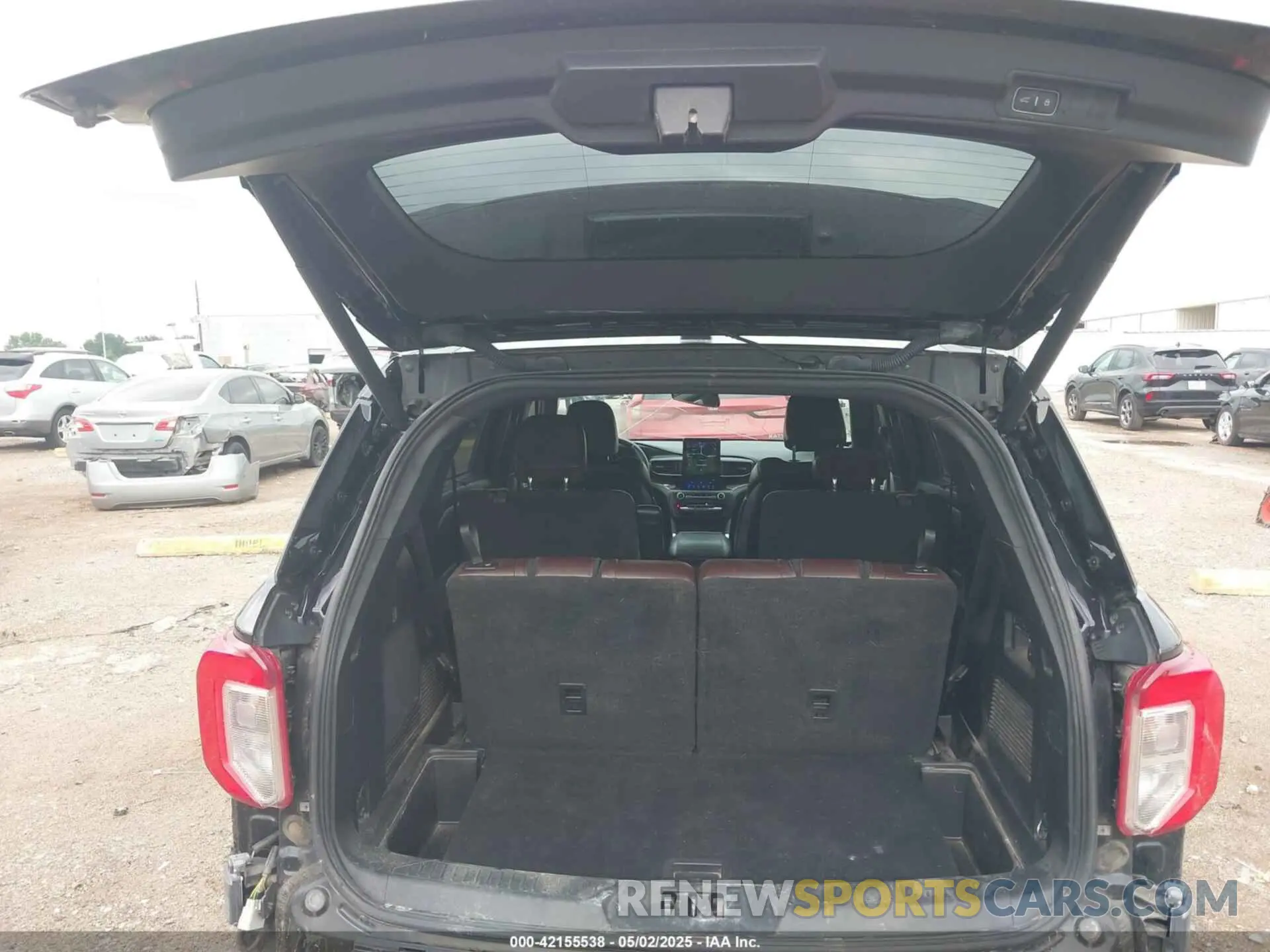 19 Photograph of a damaged car 1FM5K8HC6LGC89843 FORD EXPLORER 2020