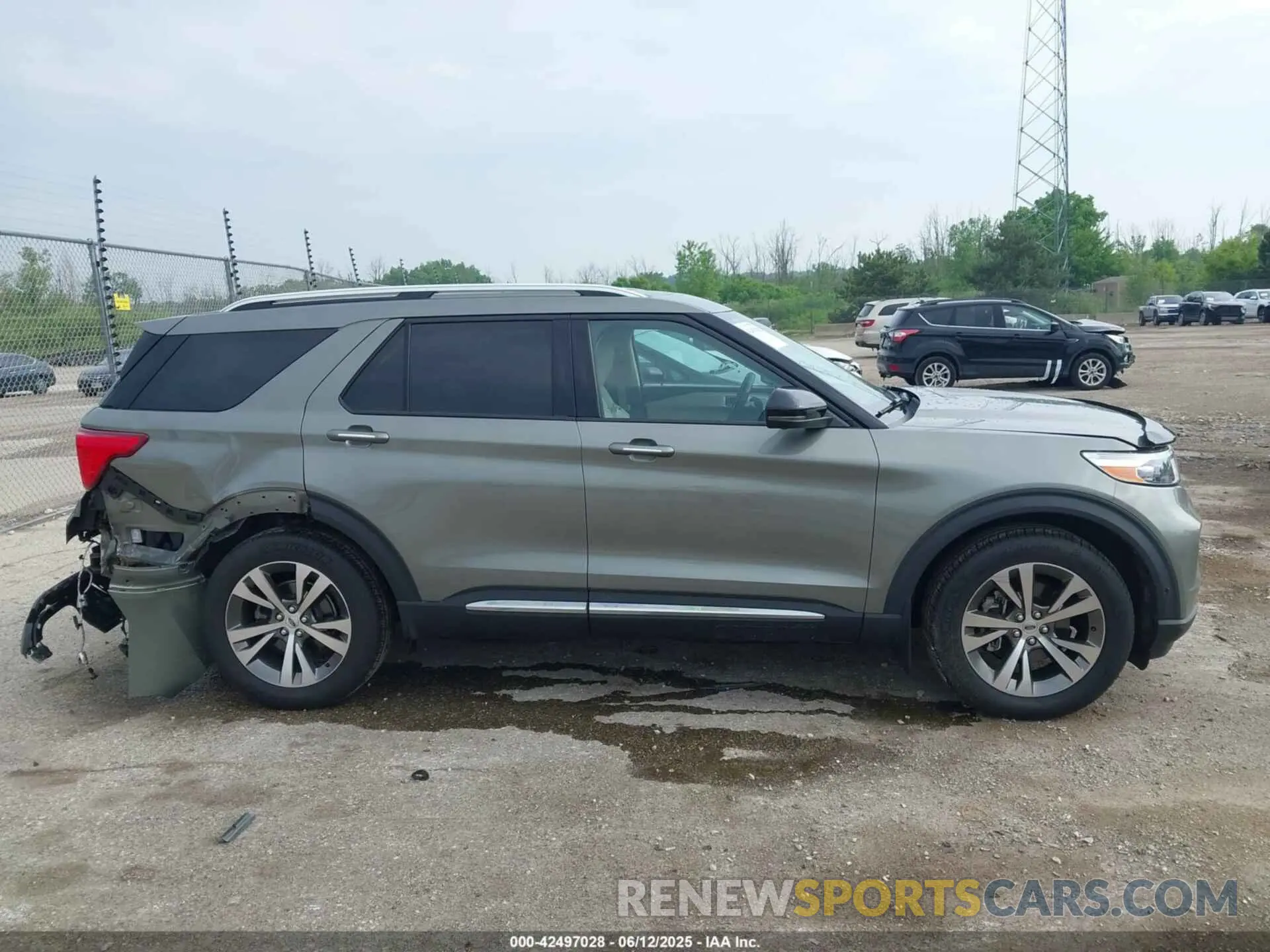 13 Фотография поврежденного автомобиля 1FM5K8HC8LGA35924 FORD EXPLORER 2020
