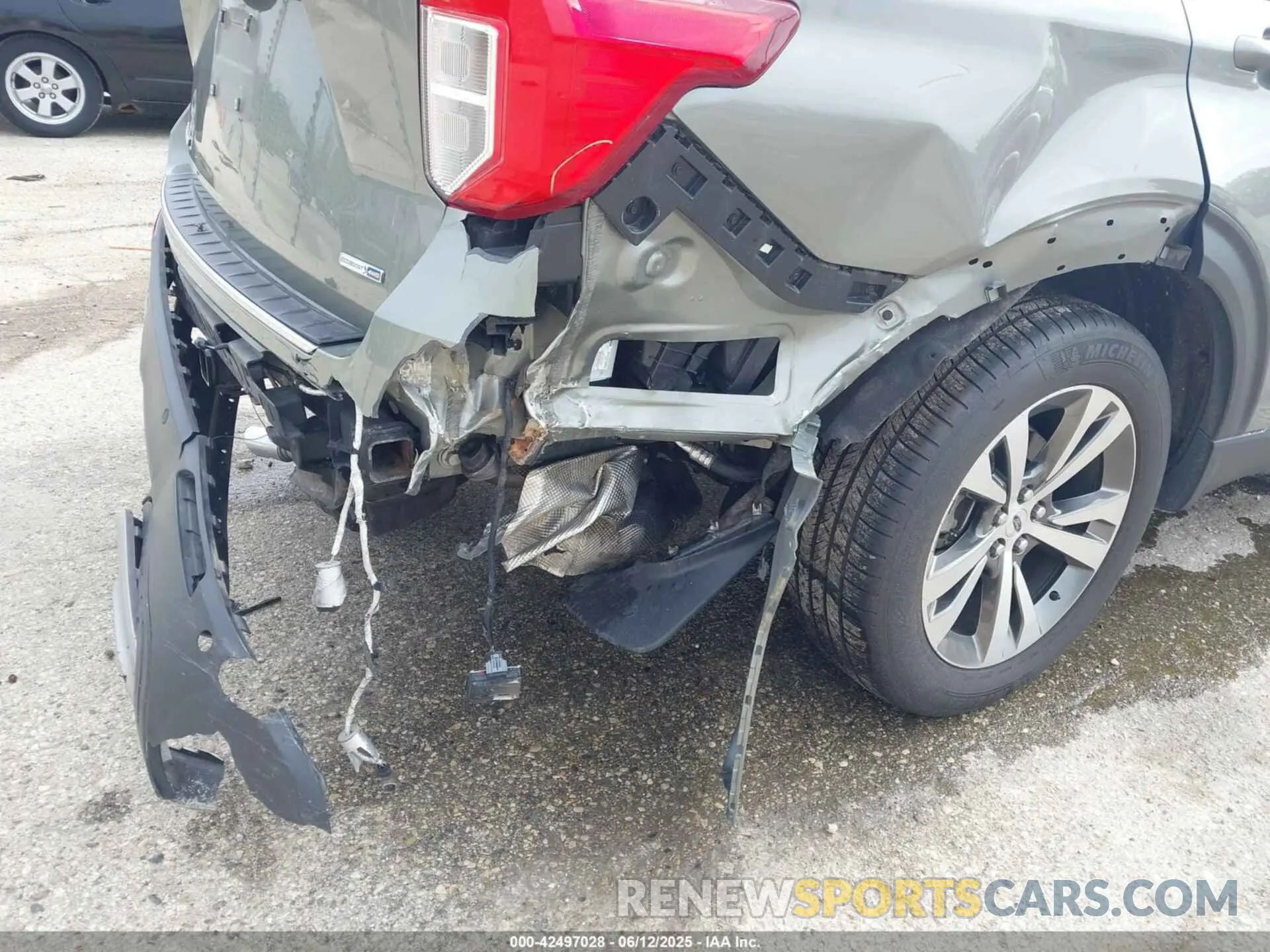 6 Фотография поврежденного автомобиля 1FM5K8HC8LGA35924 FORD EXPLORER 2020