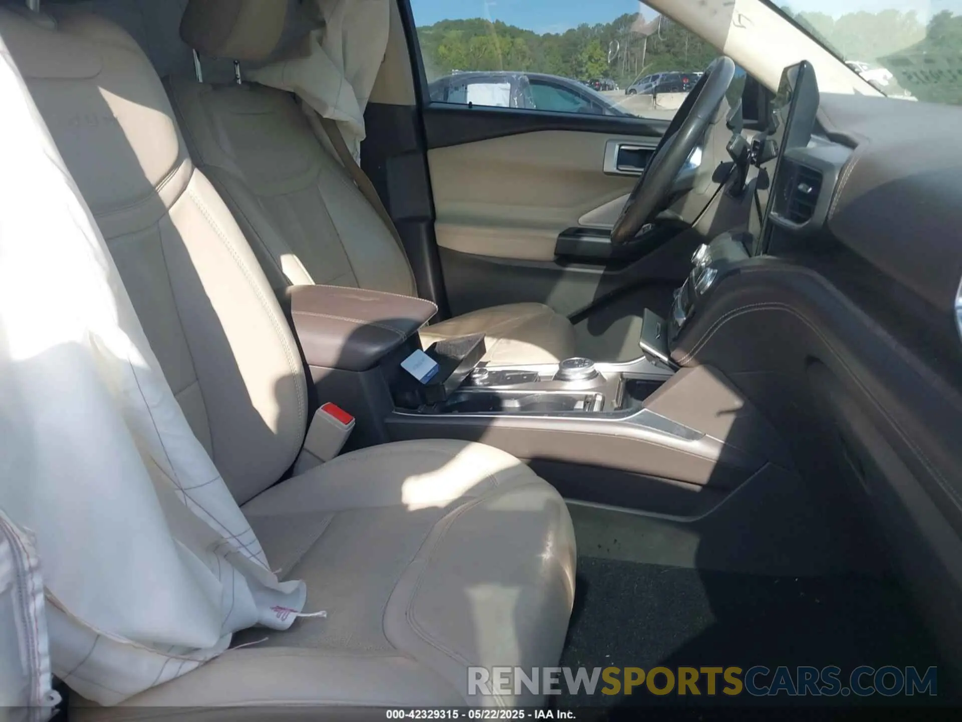 5 Photograph of a damaged car 1FM5K8HCXLGA34791 FORD EXPLORER 2020