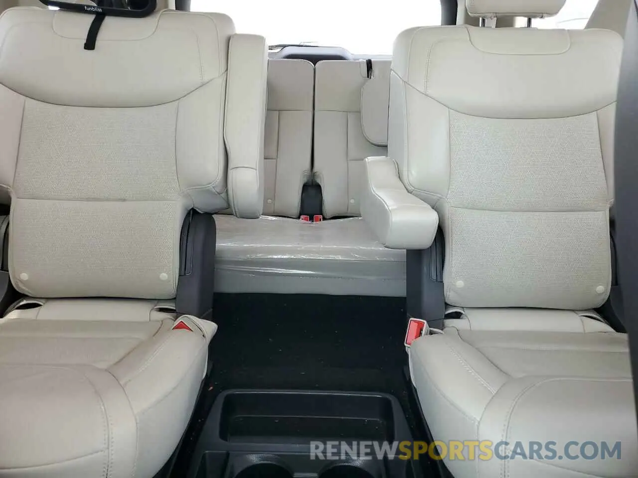 10 Фотография поврежденного автомобиля 1FM5K8HCXLGC28883 FORD EXPLORER 2020
