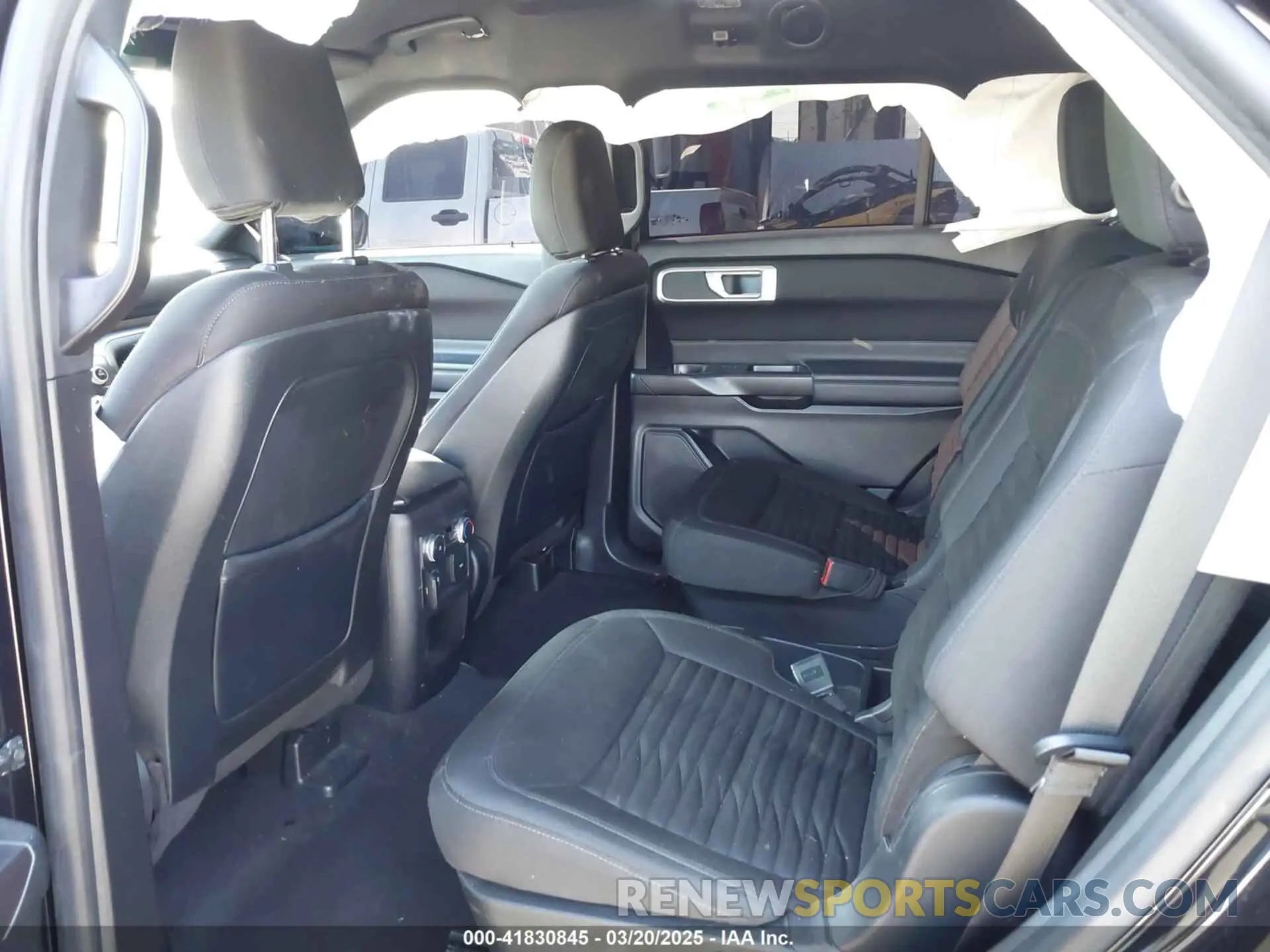 8 Фотография поврежденного автомобиля 1FMSK7DH0LGA92715 FORD EXPLORER 2020