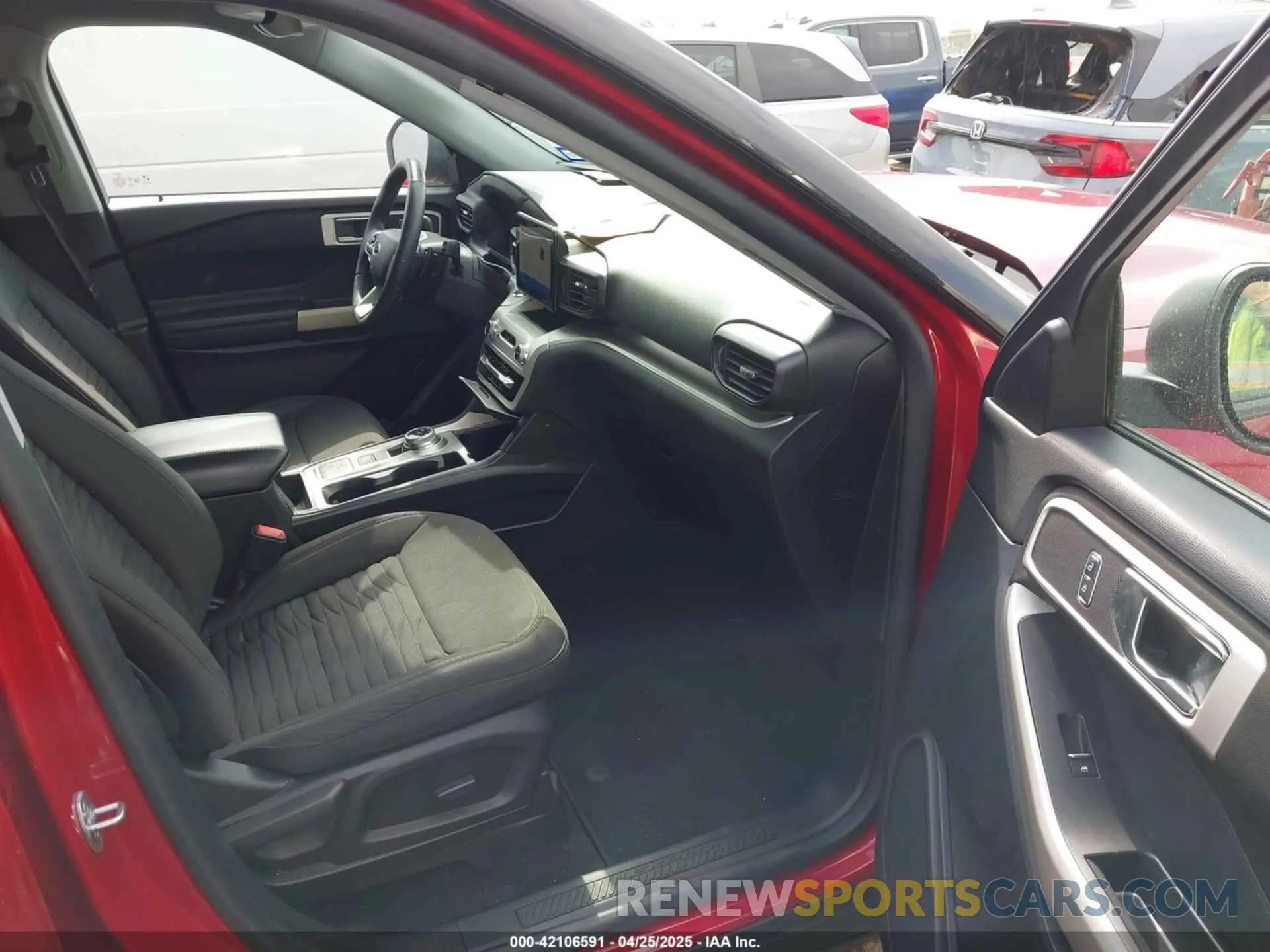 5 Фотография поврежденного автомобиля 1FMSK7DH0LGD05100 FORD EXPLORER 2020