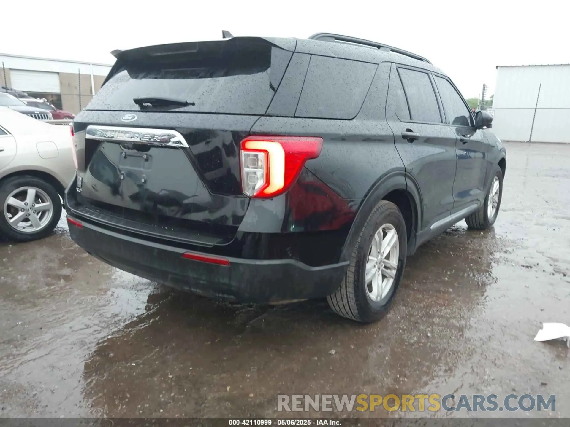 4 Photograph of a damaged car 1FMSK7DH0LGD15397 FORD EXPLORER 2020