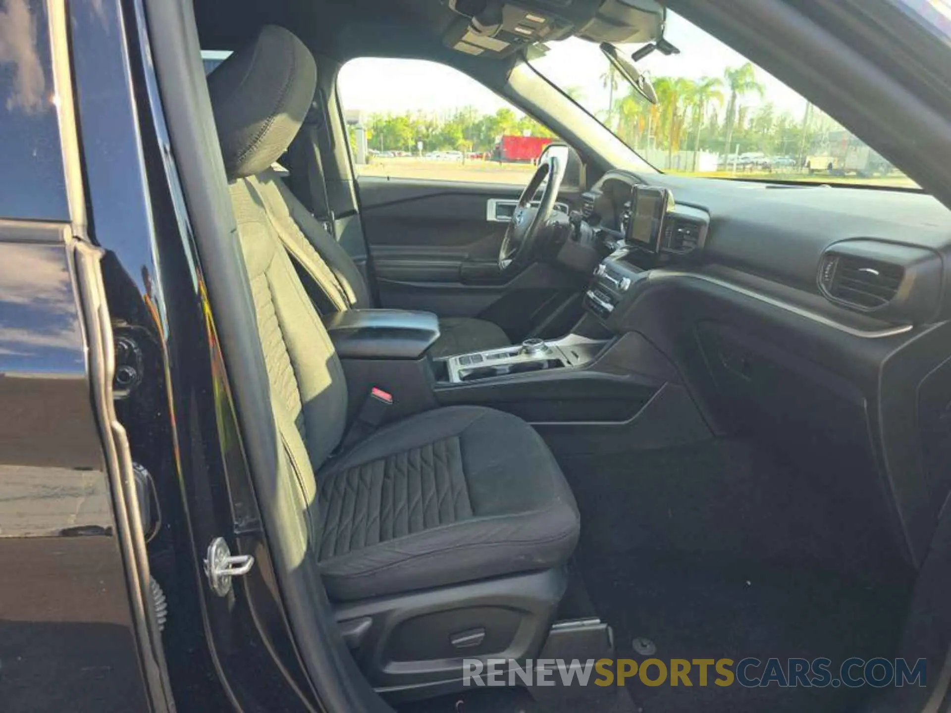 19 Photograph of a damaged car 1FMSK7DH1LGA56239 FORD EXPLORER 2020