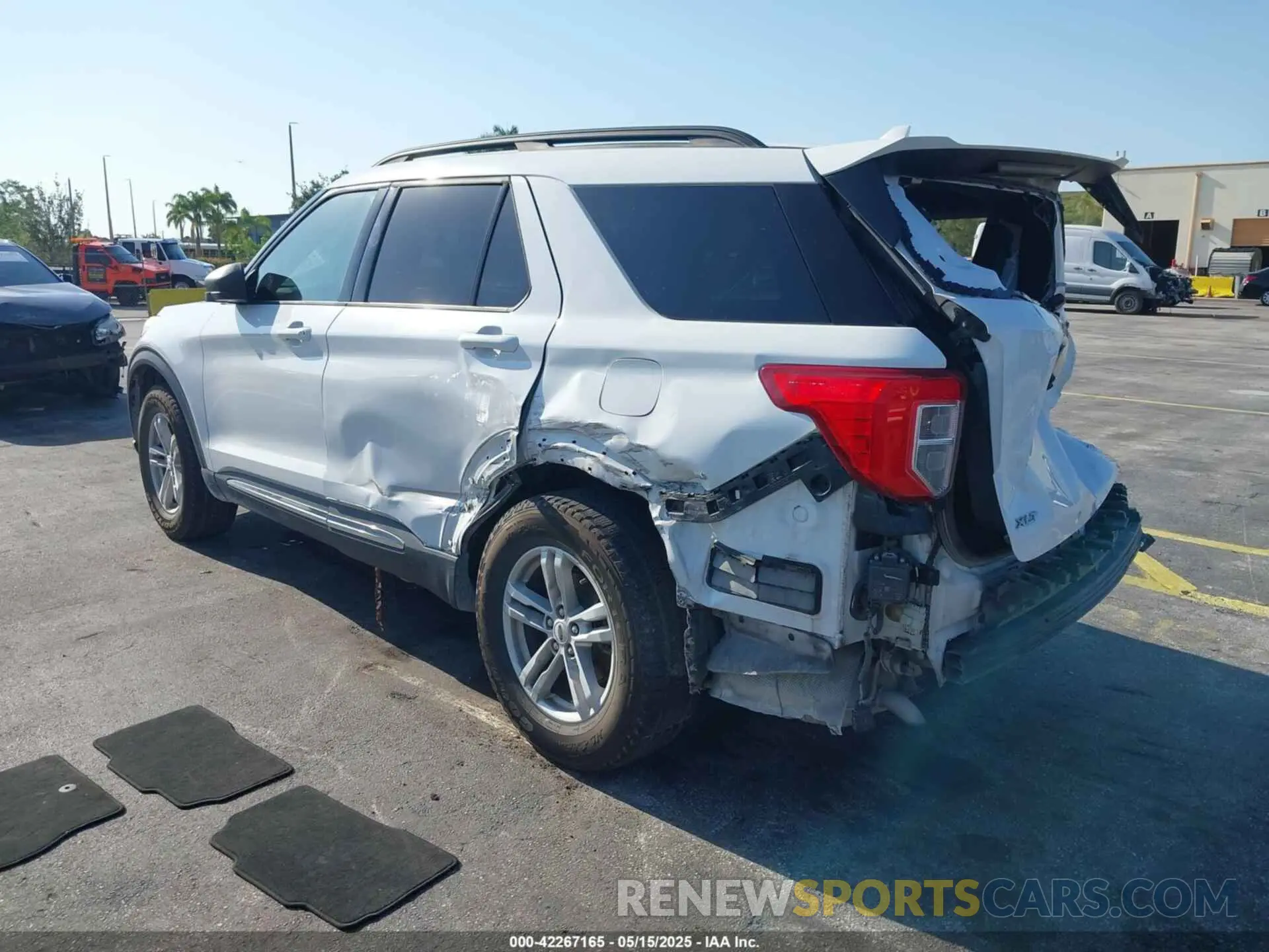 6 Photograph of a damaged car 1FMSK7DH5LGA89017 FORD EXPLORER 2020