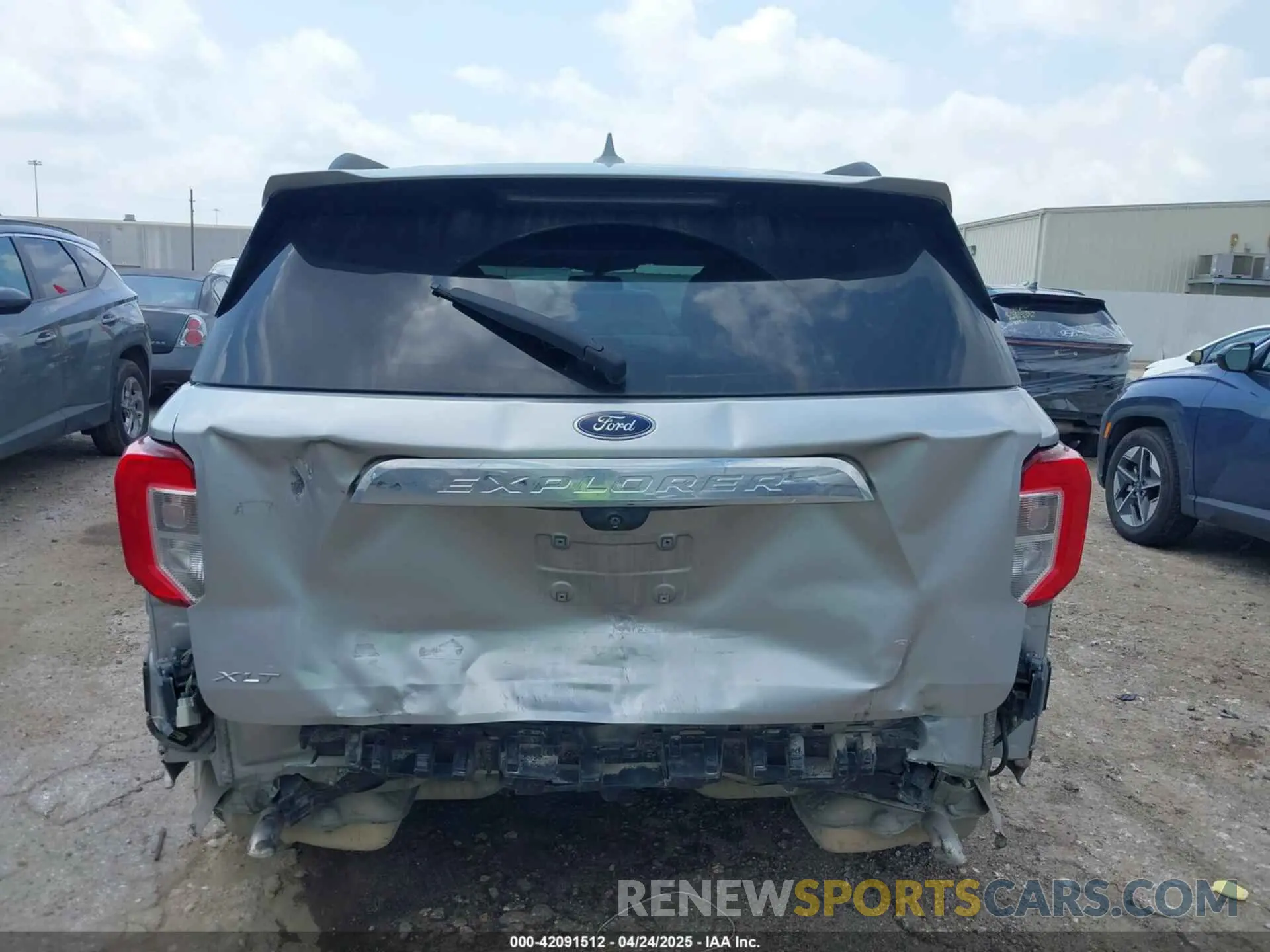 17 Photograph of a damaged car 1FMSK7DH5LGD05139 FORD EXPLORER 2020