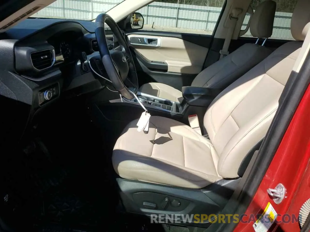 7 Фотография поврежденного автомобиля 1FMSK7DH7LGA43348 FORD EXPLORER 2020
