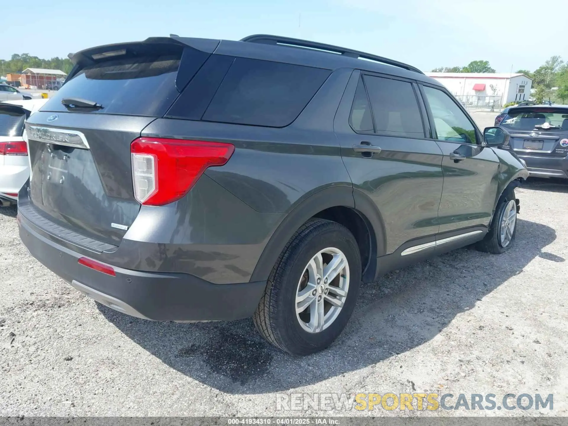 4 Photograph of a damaged car 1FMSK7DH8LGC56664 FORD EXPLORER 2020