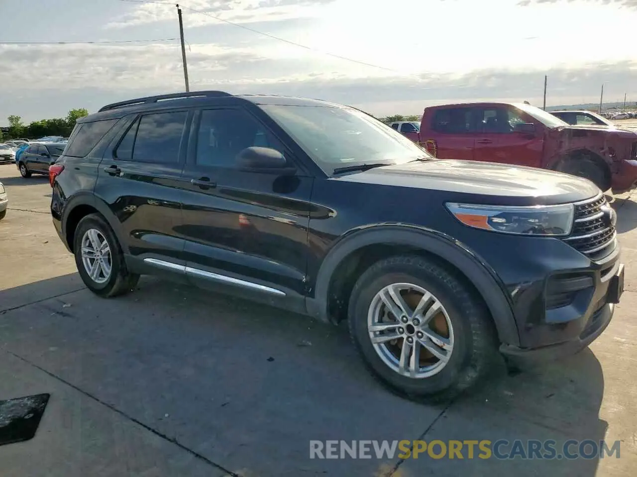 4 Photograph of a damaged car 1FMSK7DHXLGB63189 FORD EXPLORER 2020