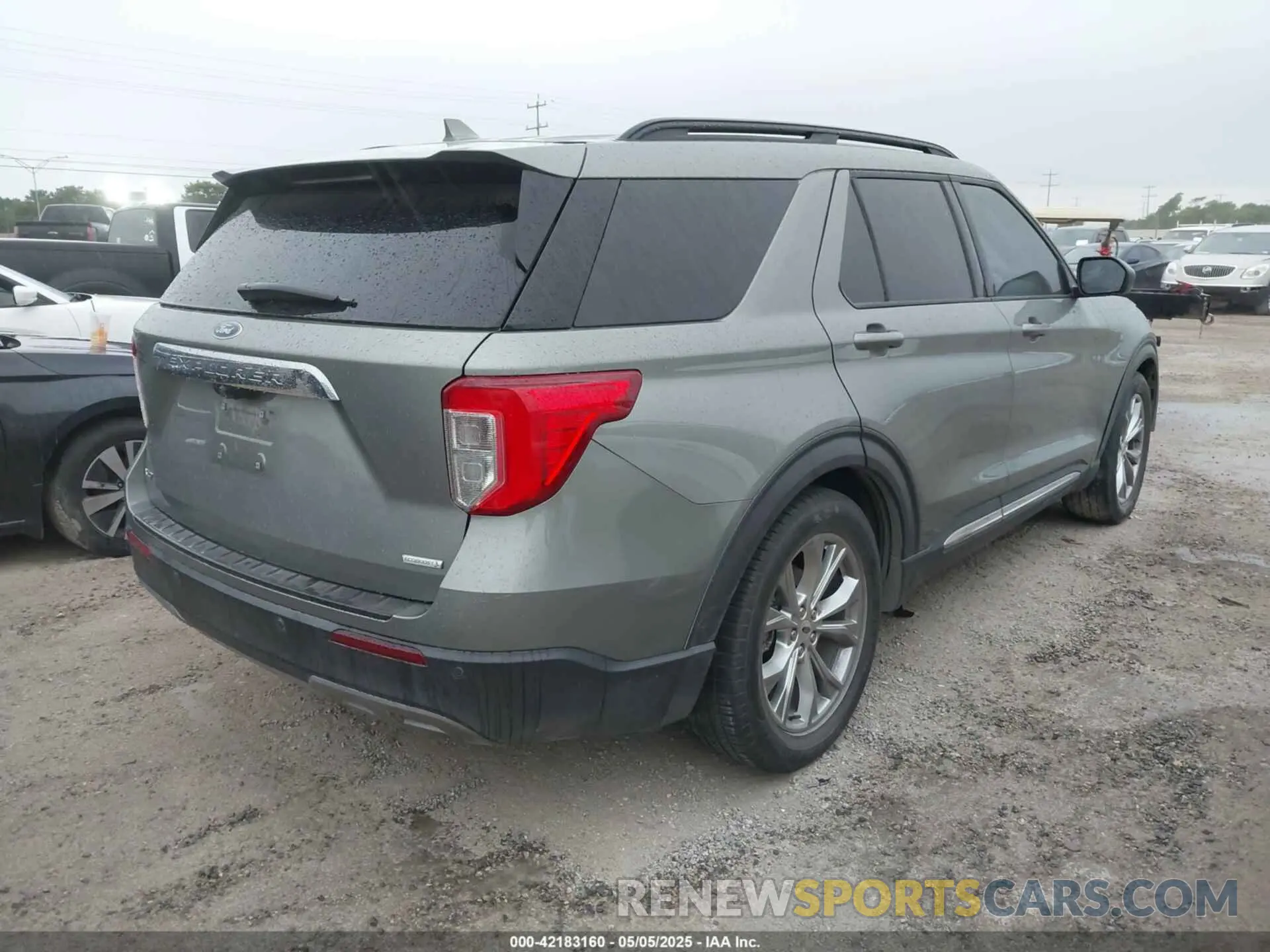 4 Photograph of a damaged car 1FMSK7DHXLGC27795 FORD EXPLORER 2020