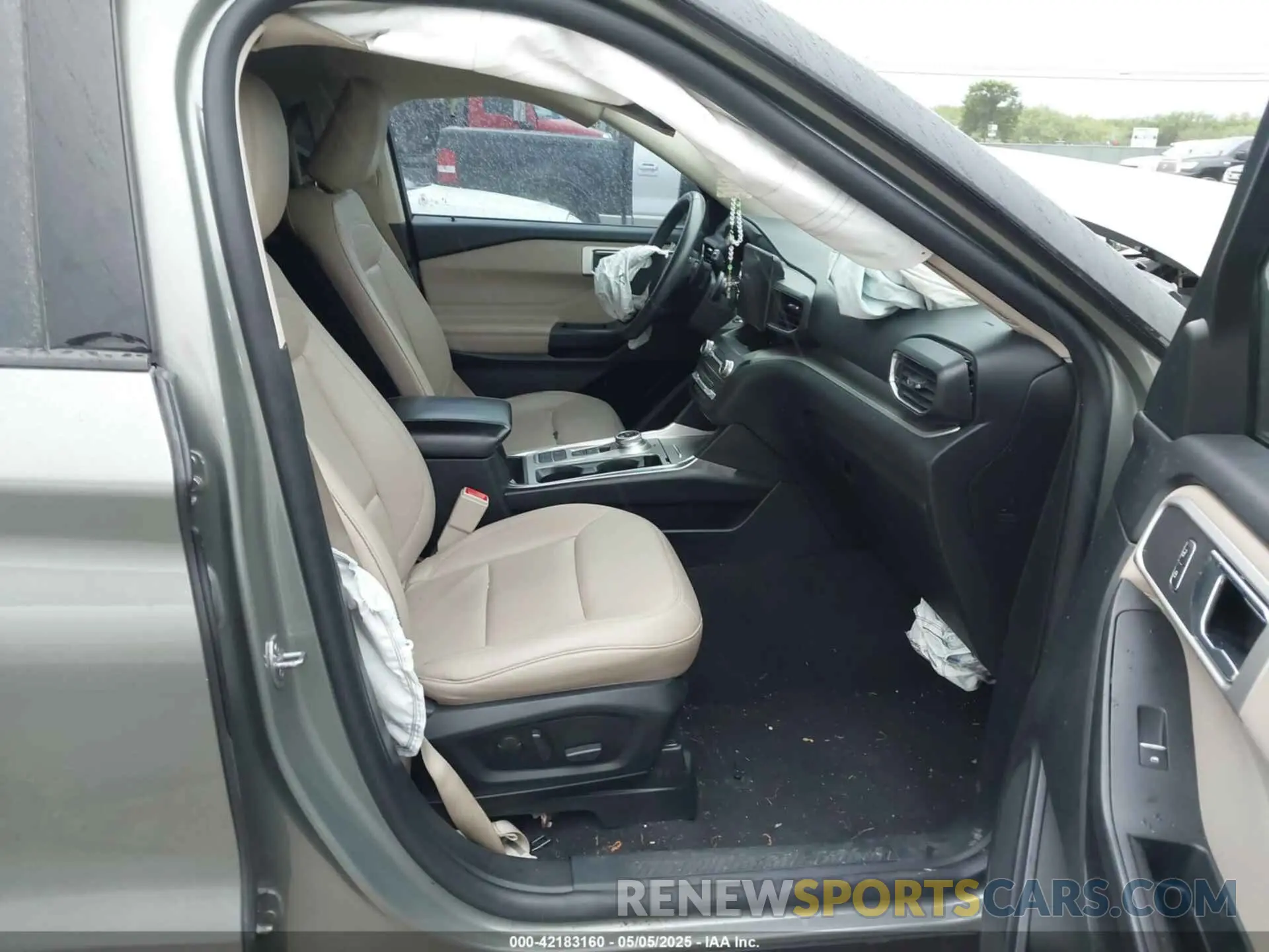 5 Photograph of a damaged car 1FMSK7DHXLGC27795 FORD EXPLORER 2020