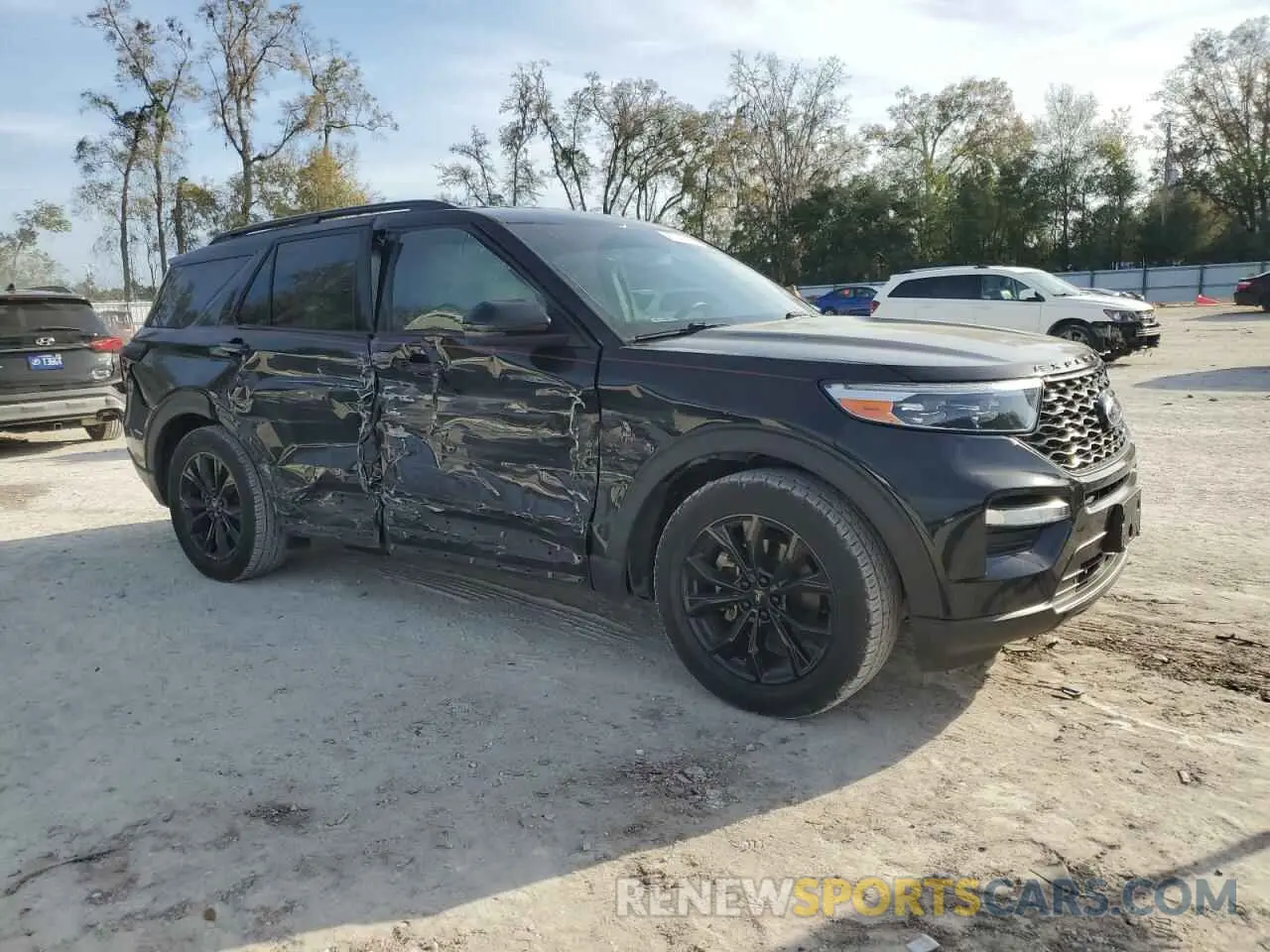 4 Photograph of a damaged car 1FMSK7FH0LGC75836 FORD EXPLORER 2020