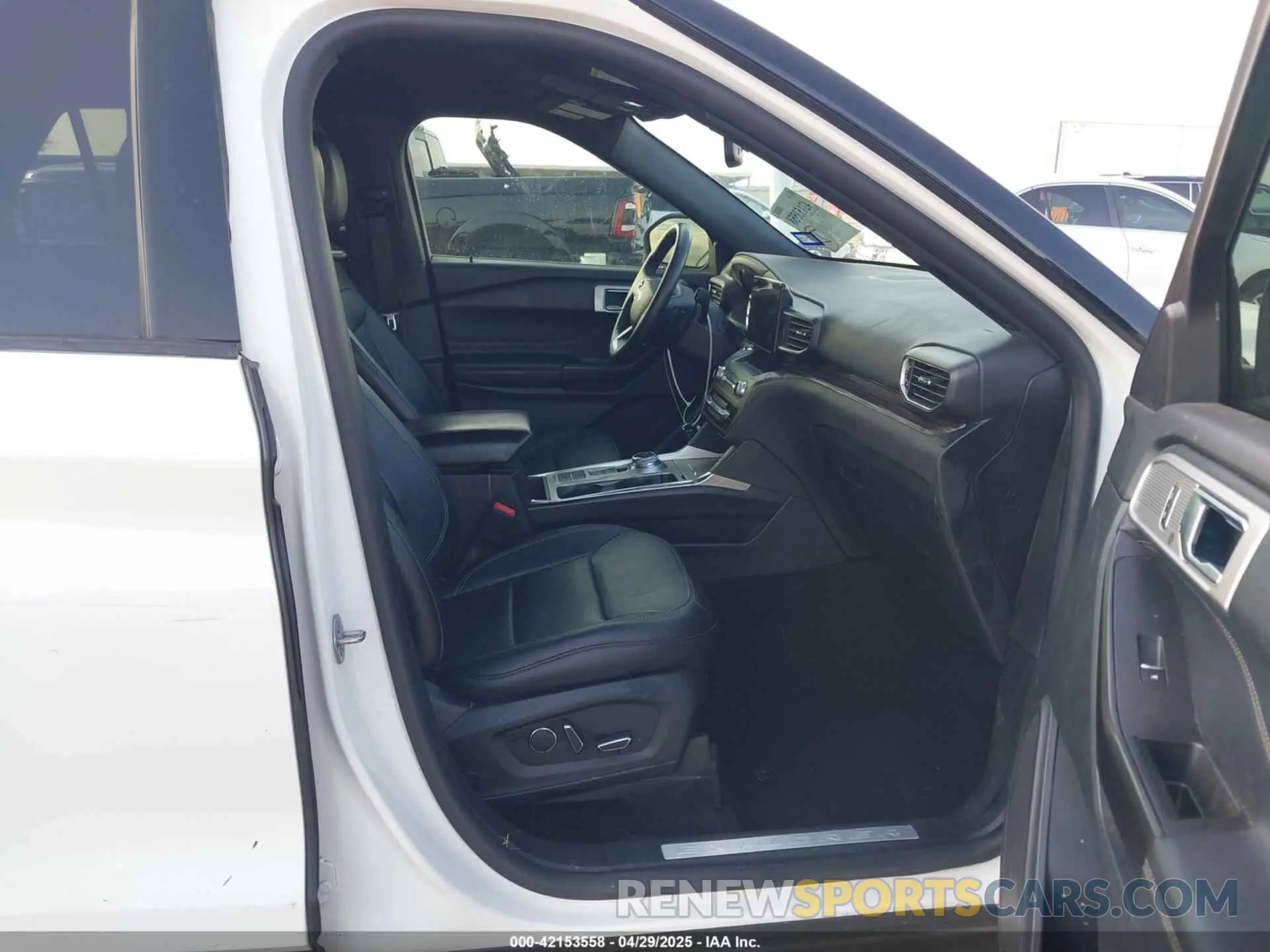 5 Фотография поврежденного автомобиля 1FMSK7FH1LGB82226 FORD EXPLORER 2020