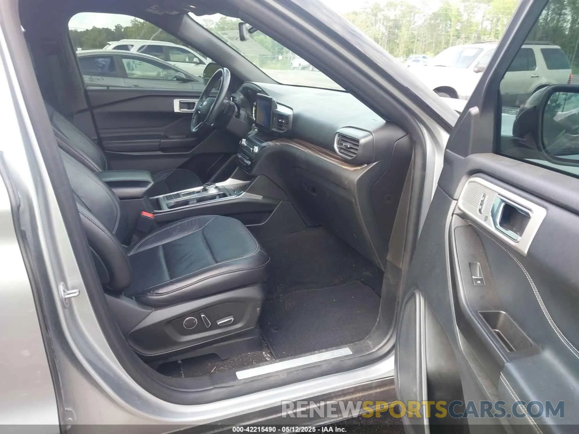 5 Photograph of a damaged car 1FMSK7FH1LGC23289 FORD EXPLORER 2020