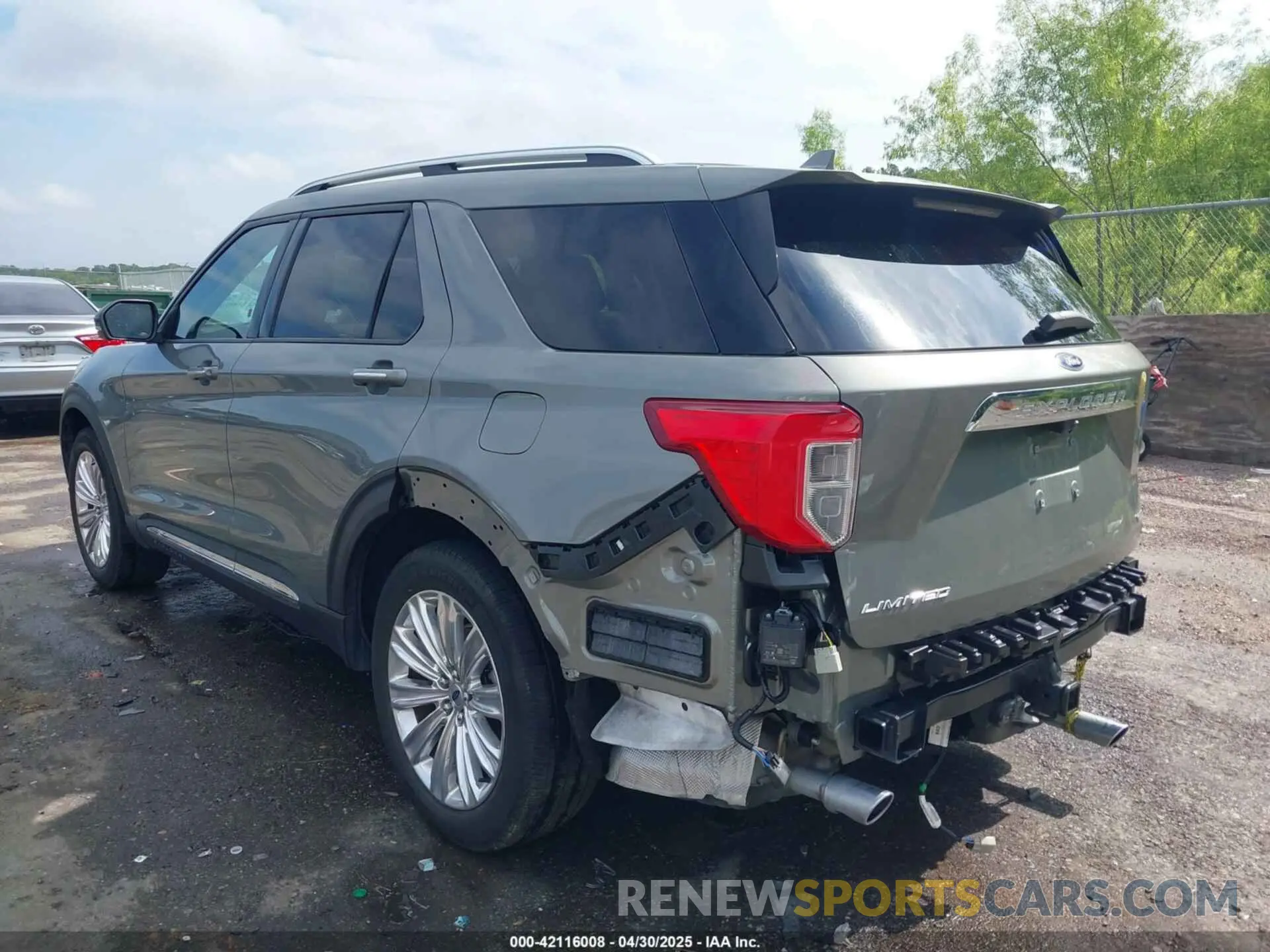 3 Фотография поврежденного автомобиля 1FMSK7FH7LGA27342 FORD EXPLORER 2020