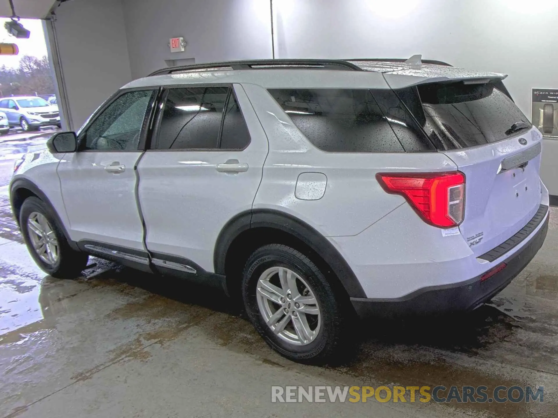19 Photograph of a damaged car 1FMSK8DH1LGC68290 FORD EXPLORER 2020