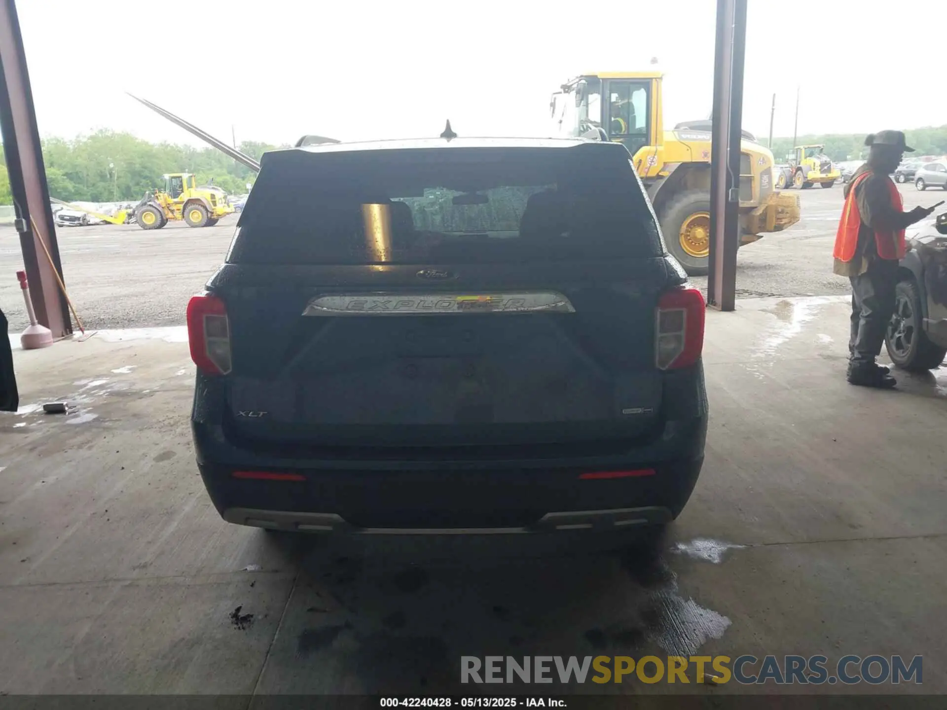 17 Photograph of a damaged car 1FMSK8DH3LGB16687 FORD EXPLORER 2020