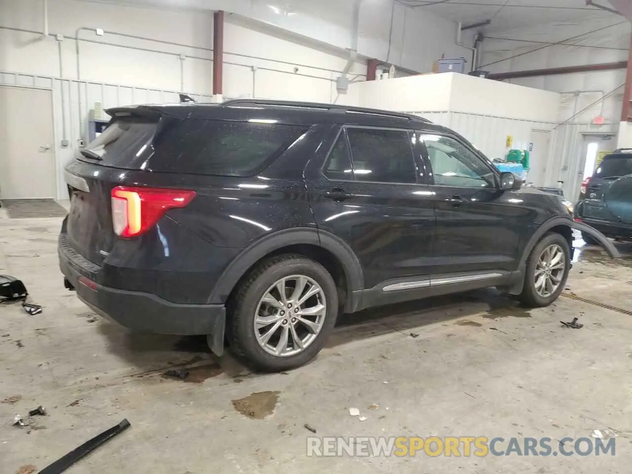 3 Фотография поврежденного автомобиля 1FMSK8DH6LGC76742 FORD EXPLORER 2020