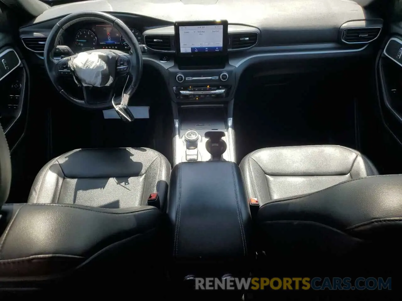 8 Фотография поврежденного автомобиля 1FMSK8DH7LGA61080 FORD EXPLORER 2020