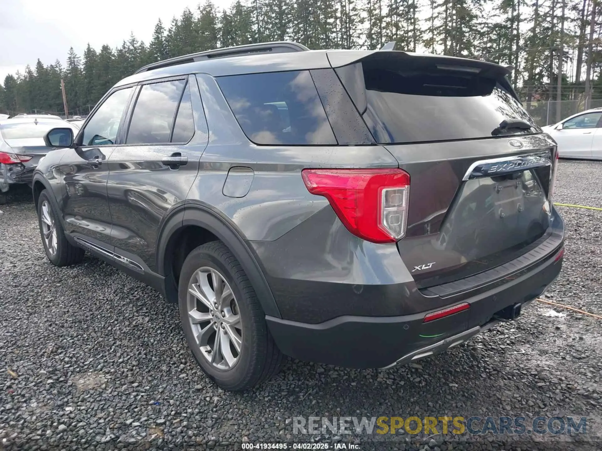 3 Фотография поврежденного автомобиля 1FMSK8DH7LGA63704 FORD EXPLORER 2020