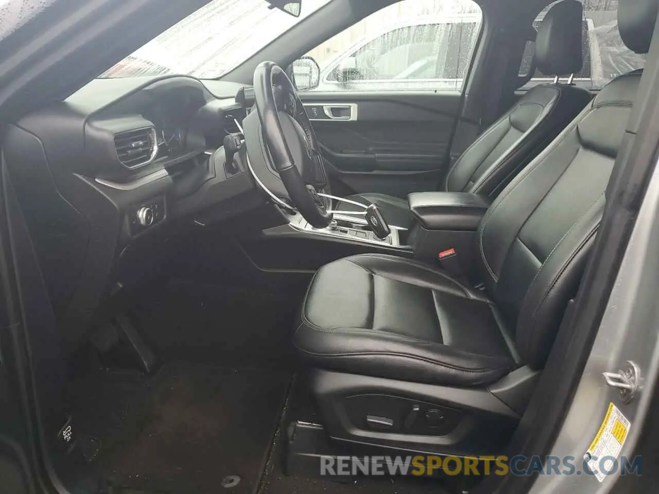 7 Фотография поврежденного автомобиля 1FMSK8DH7LGA99229 FORD EXPLORER 2020