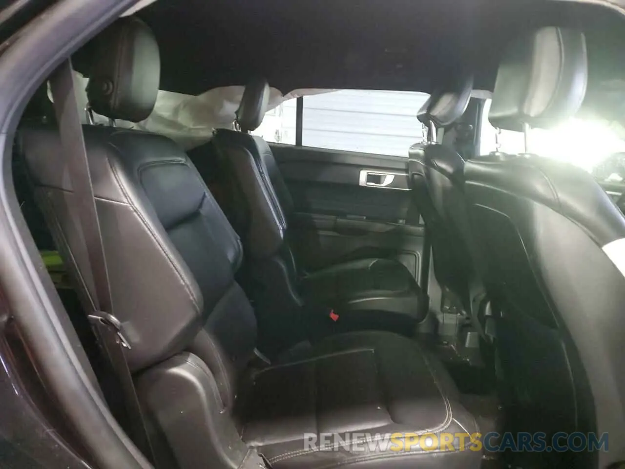 11 Фотография поврежденного автомобиля 1FMSK8DH7LGB92011 FORD EXPLORER 2020