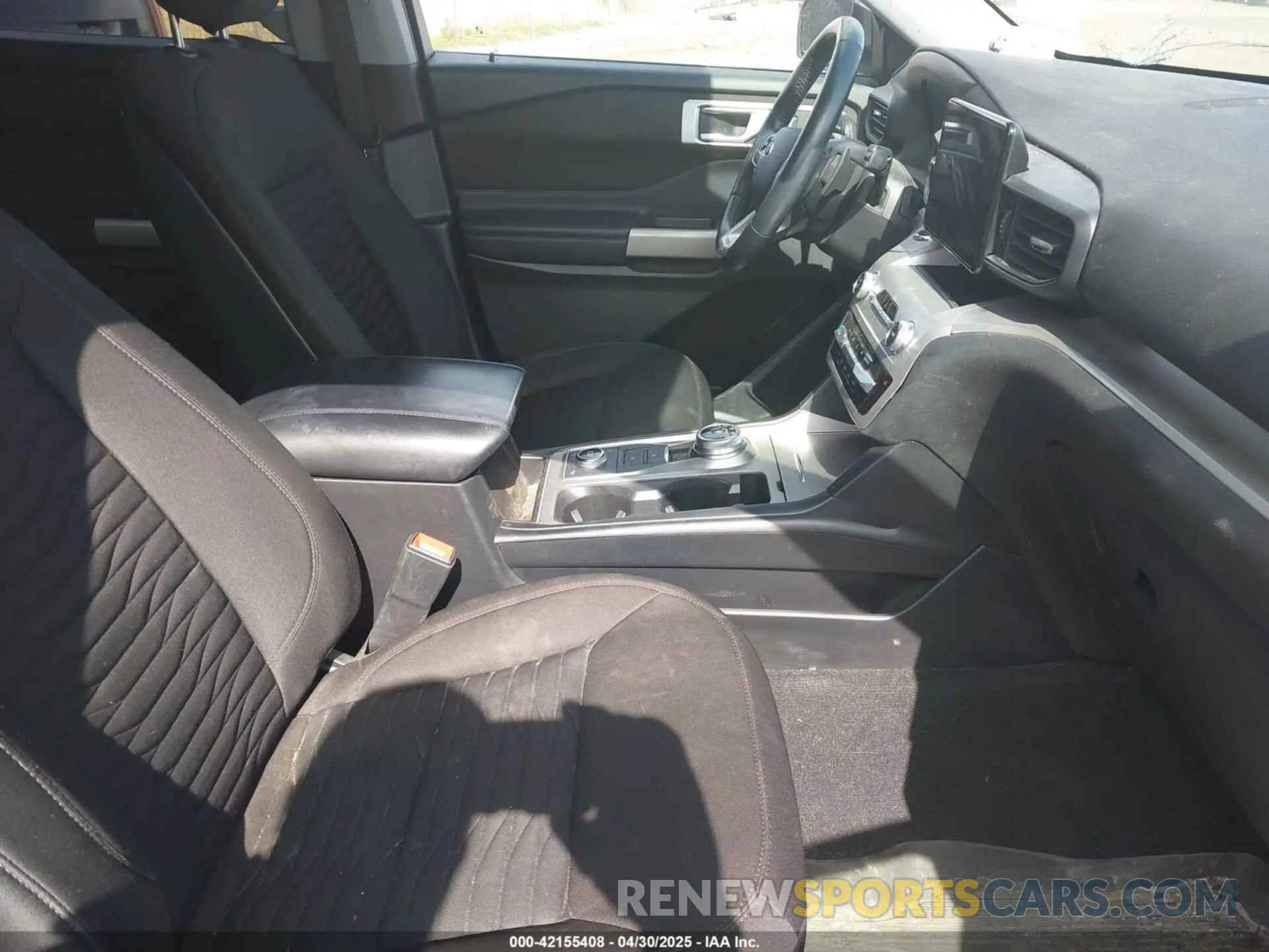5 Фотография поврежденного автомобиля 1FMSK8DH8LGC45136 FORD EXPLORER 2020