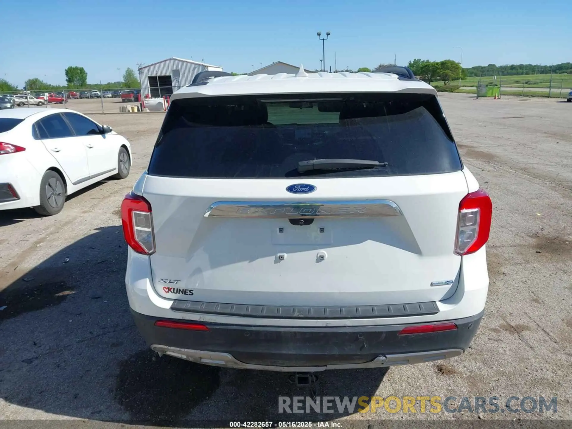 16 Фотография поврежденного автомобиля 1FMSK8DH9LGB05564 FORD EXPLORER 2020