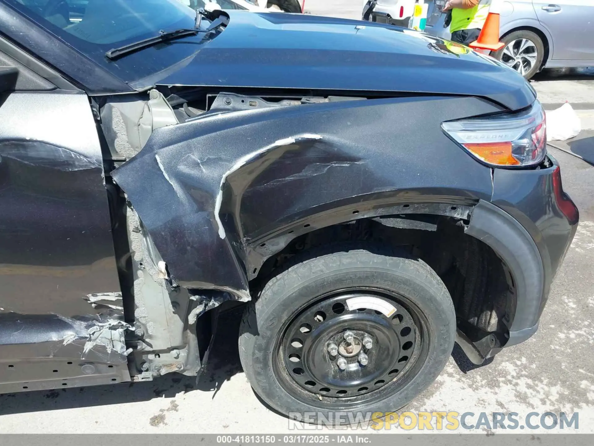 6 Photograph of a damaged car 1FMSK8DH9LGC02523 FORD EXPLORER 2020