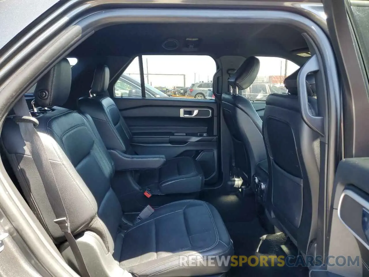 11 Фотография поврежденного автомобиля 1FMSK8DHXLGA28574 FORD EXPLORER 2020