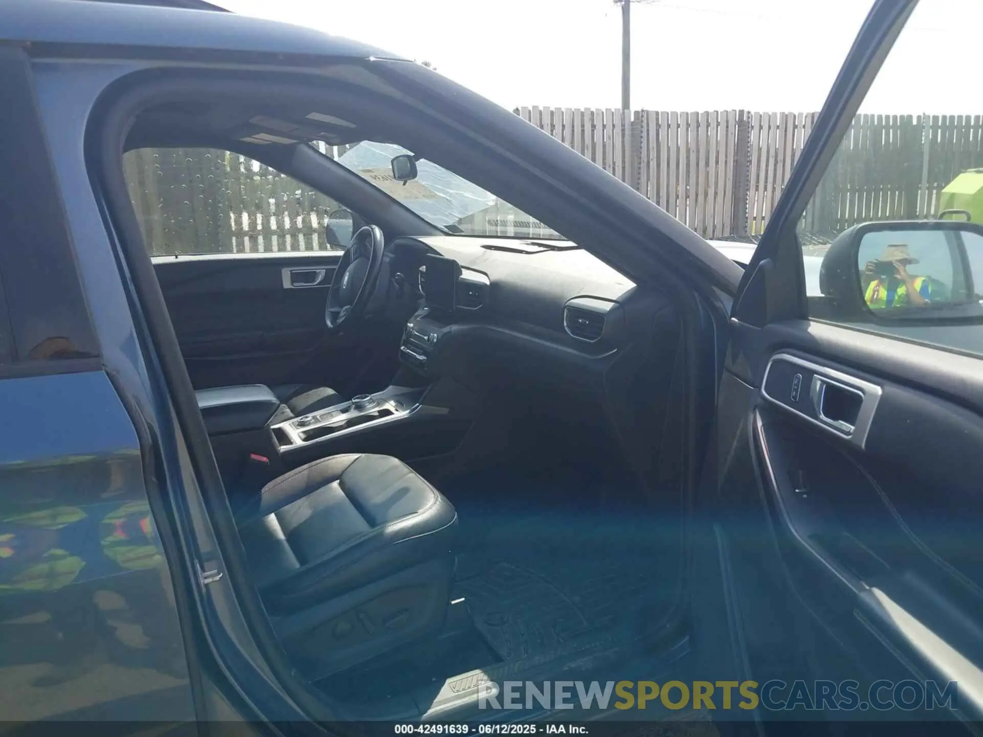 5 Photograph of a damaged car 1FMSK8DHXLGA49490 FORD EXPLORER 2020