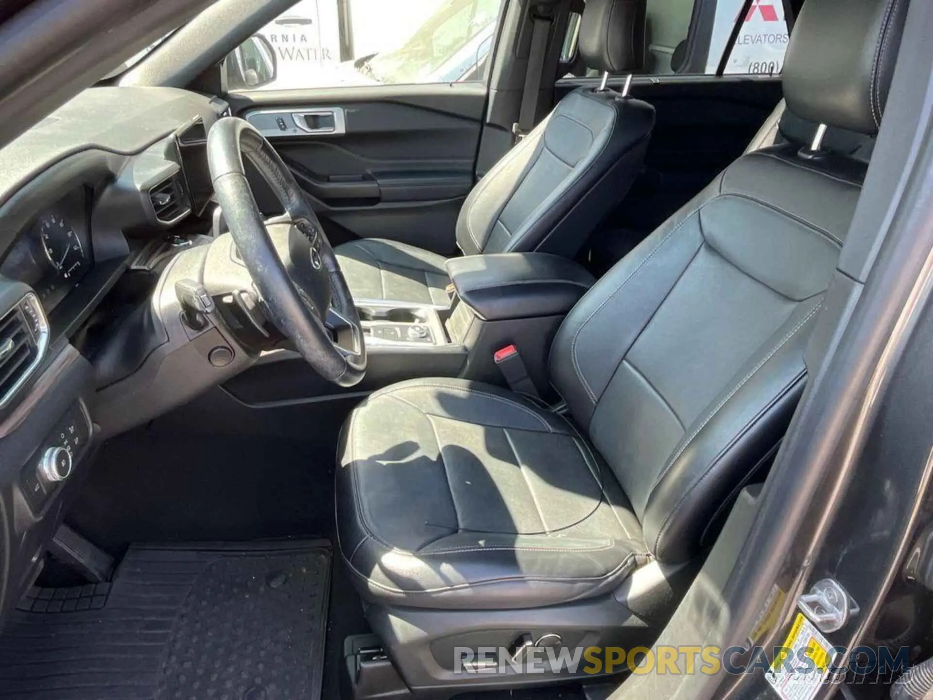 4 Photograph of a damaged car 1FMSK8FH4LGA94213 FORD EXPLORER 2020