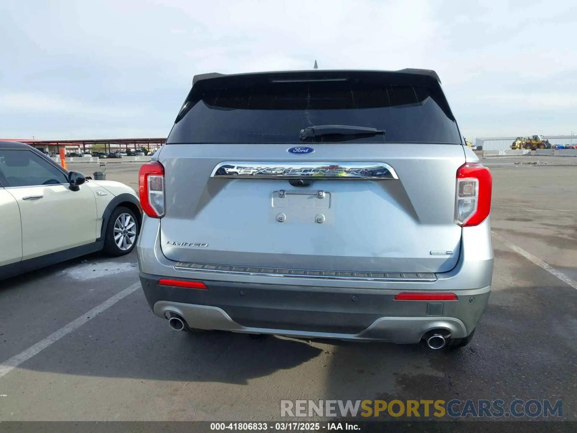 17 Photograph of a damaged car 1FMSK8FH6LGB77156 FORD EXPLORER 2020