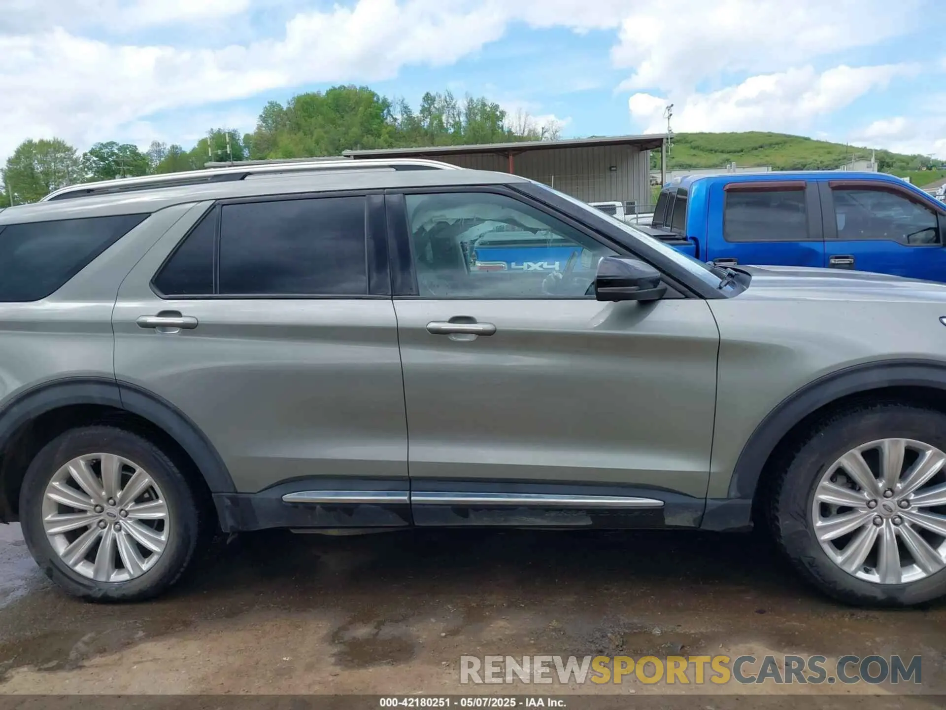 13 Photograph of a damaged car 1FMSK8FH8LGA12953 FORD EXPLORER 2020