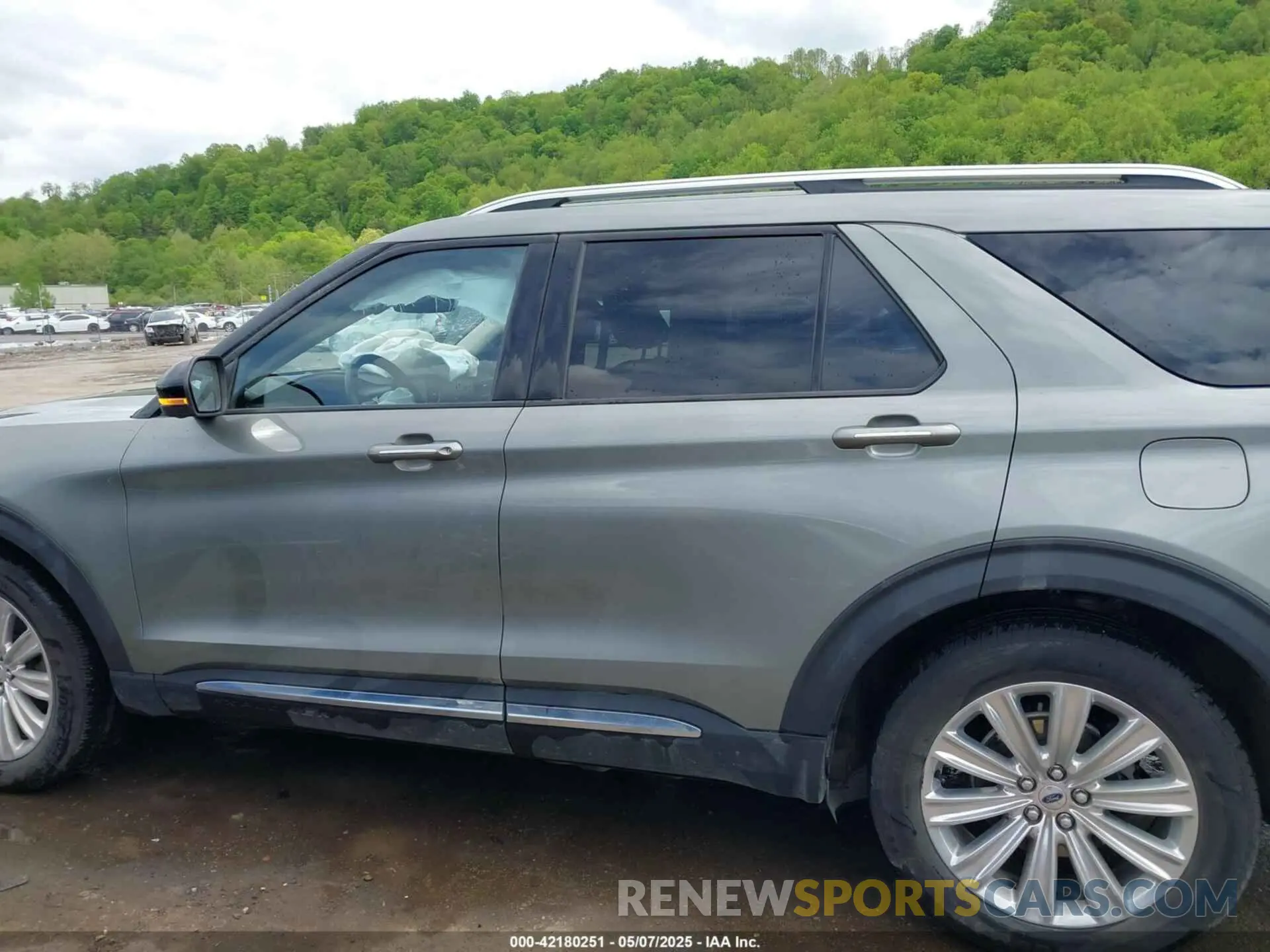14 Photograph of a damaged car 1FMSK8FH8LGA12953 FORD EXPLORER 2020