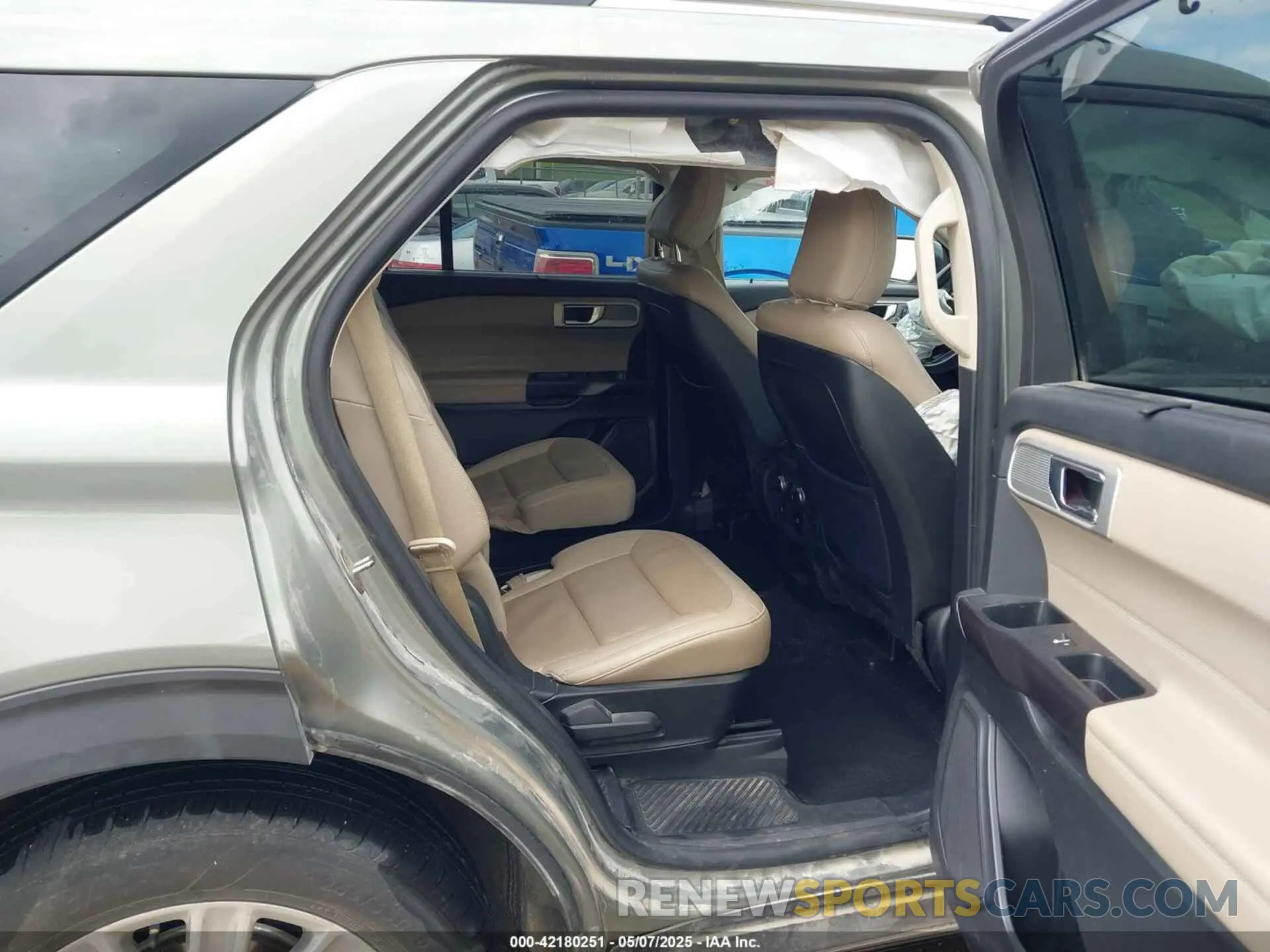 8 Photograph of a damaged car 1FMSK8FH8LGA12953 FORD EXPLORER 2020