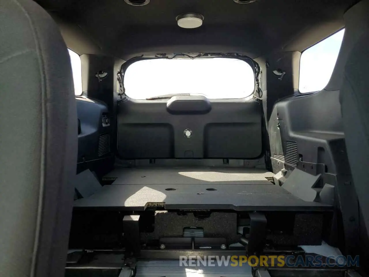 10 Фотография поврежденного автомобиля 1FM5K8AB0MGA64319 FORD EXPLORER 2021