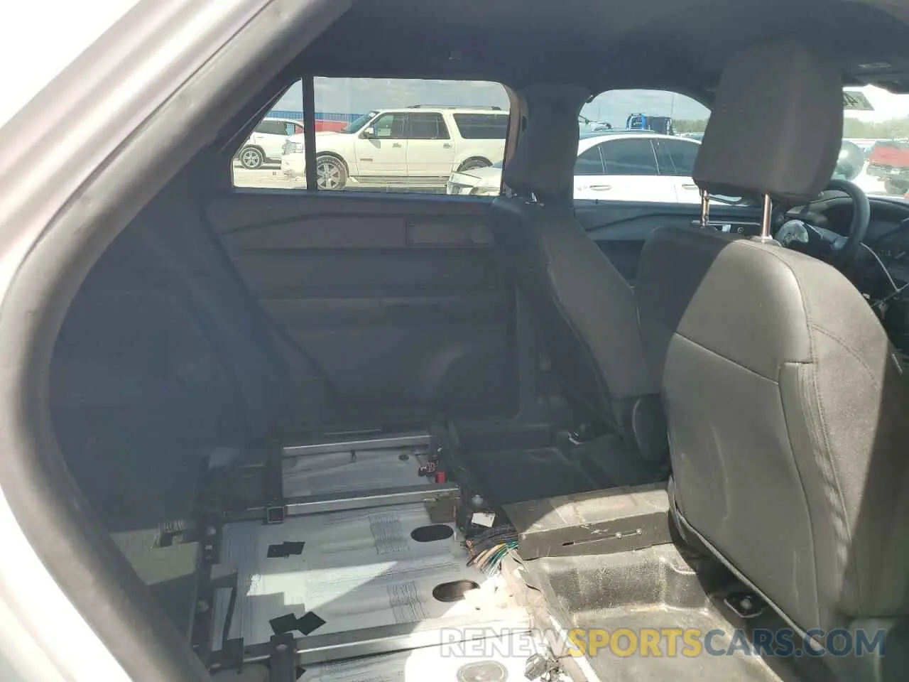 11 Фотография поврежденного автомобиля 1FM5K8AB0MGA64319 FORD EXPLORER 2021