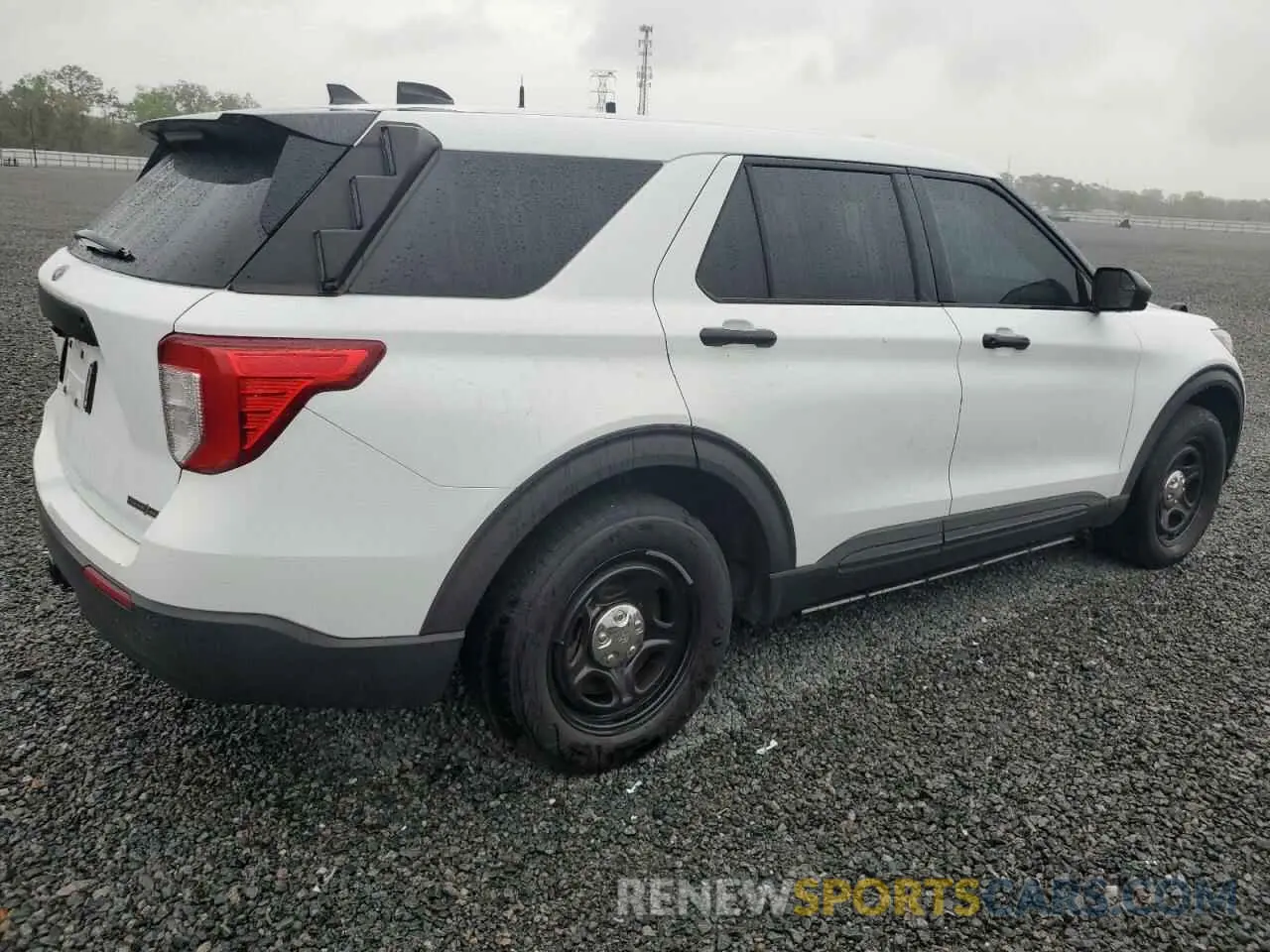 3 Photograph of a damaged car 1FM5K8AB5MGC31371 FORD EXPLORER 2021