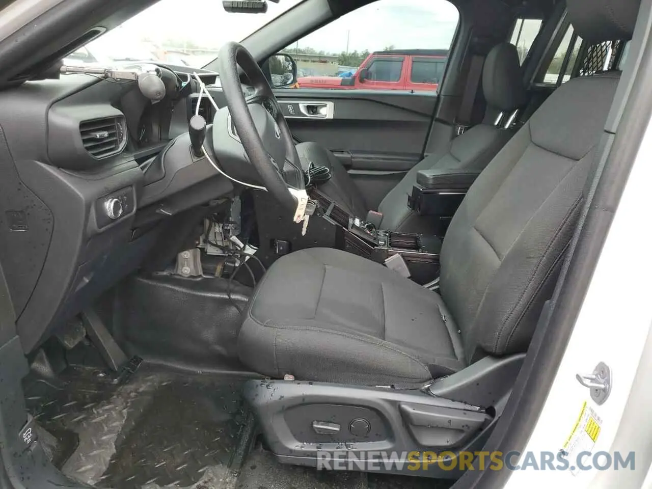 7 Photograph of a damaged car 1FM5K8AB5MGC31371 FORD EXPLORER 2021