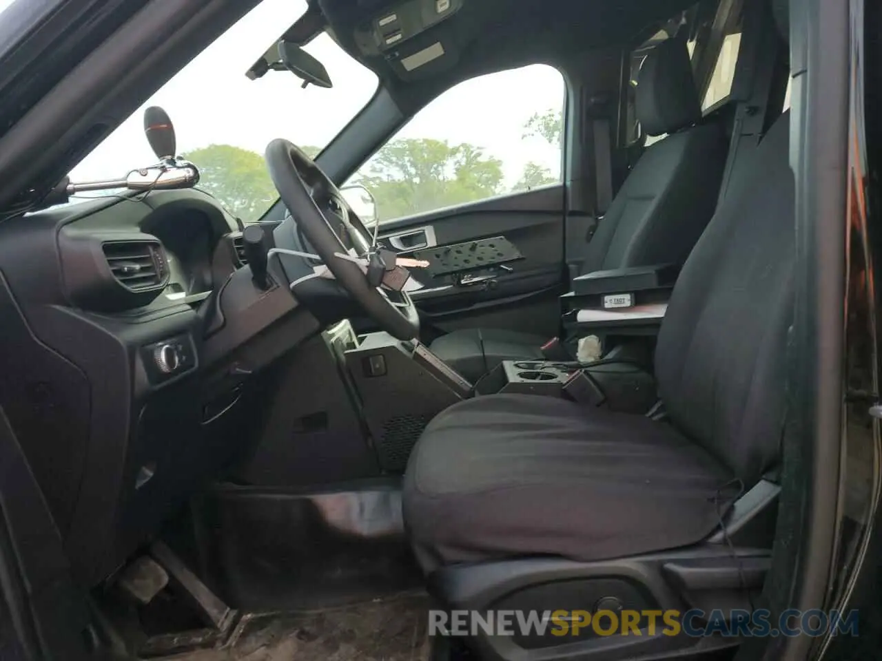 7 Photograph of a damaged car 1FM5K8AB9MGA18861 FORD EXPLORER 2021