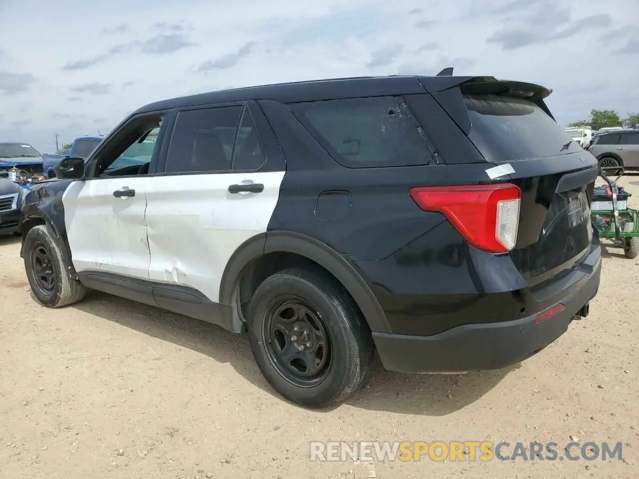 2 Фотография поврежденного автомобиля 1FM5K8ABXMGB99372 FORD EXPLORER 2021