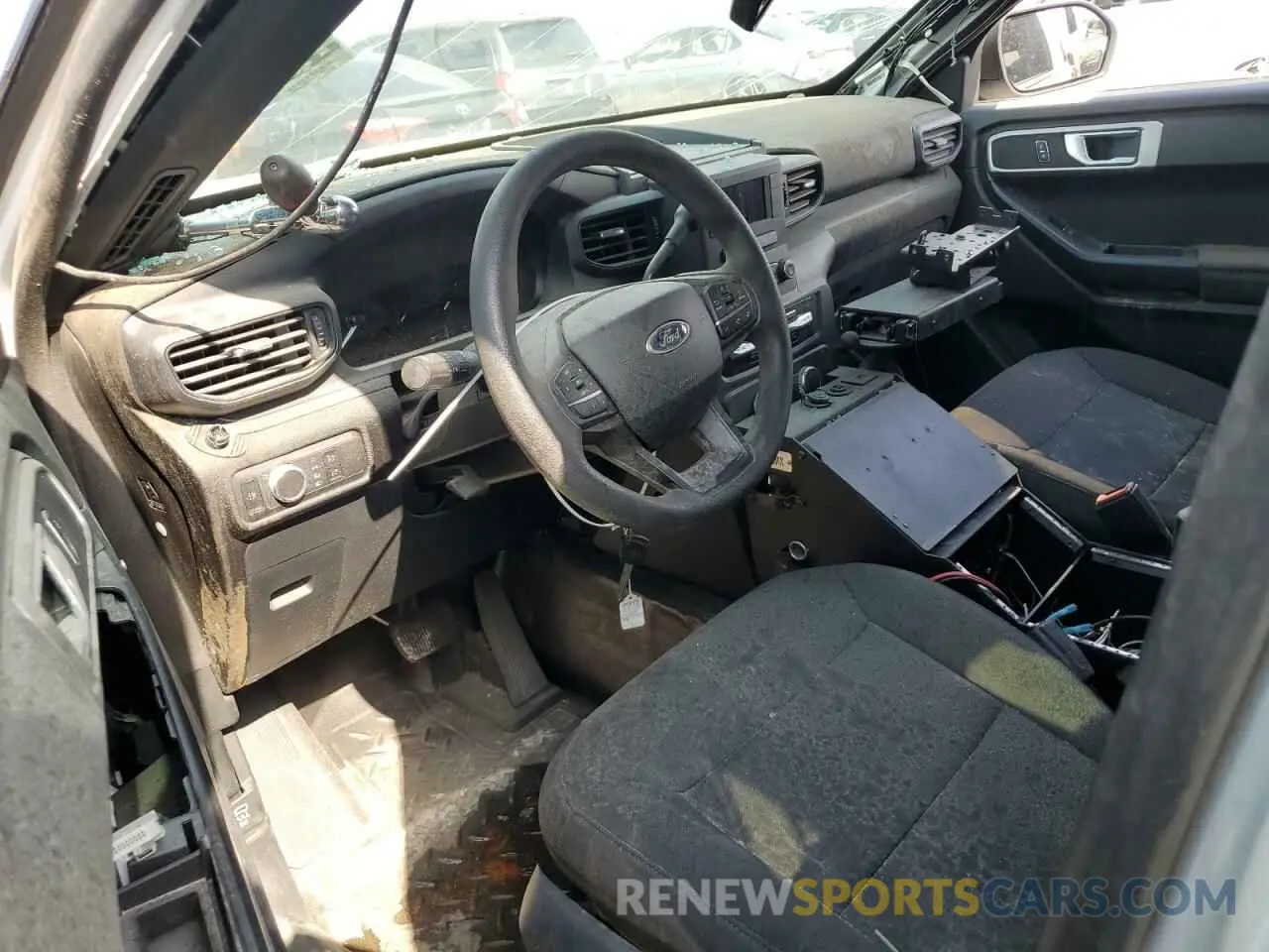8 Photograph of a damaged car 1FM5K8AW7MNA13592 FORD EXPLORER 2021